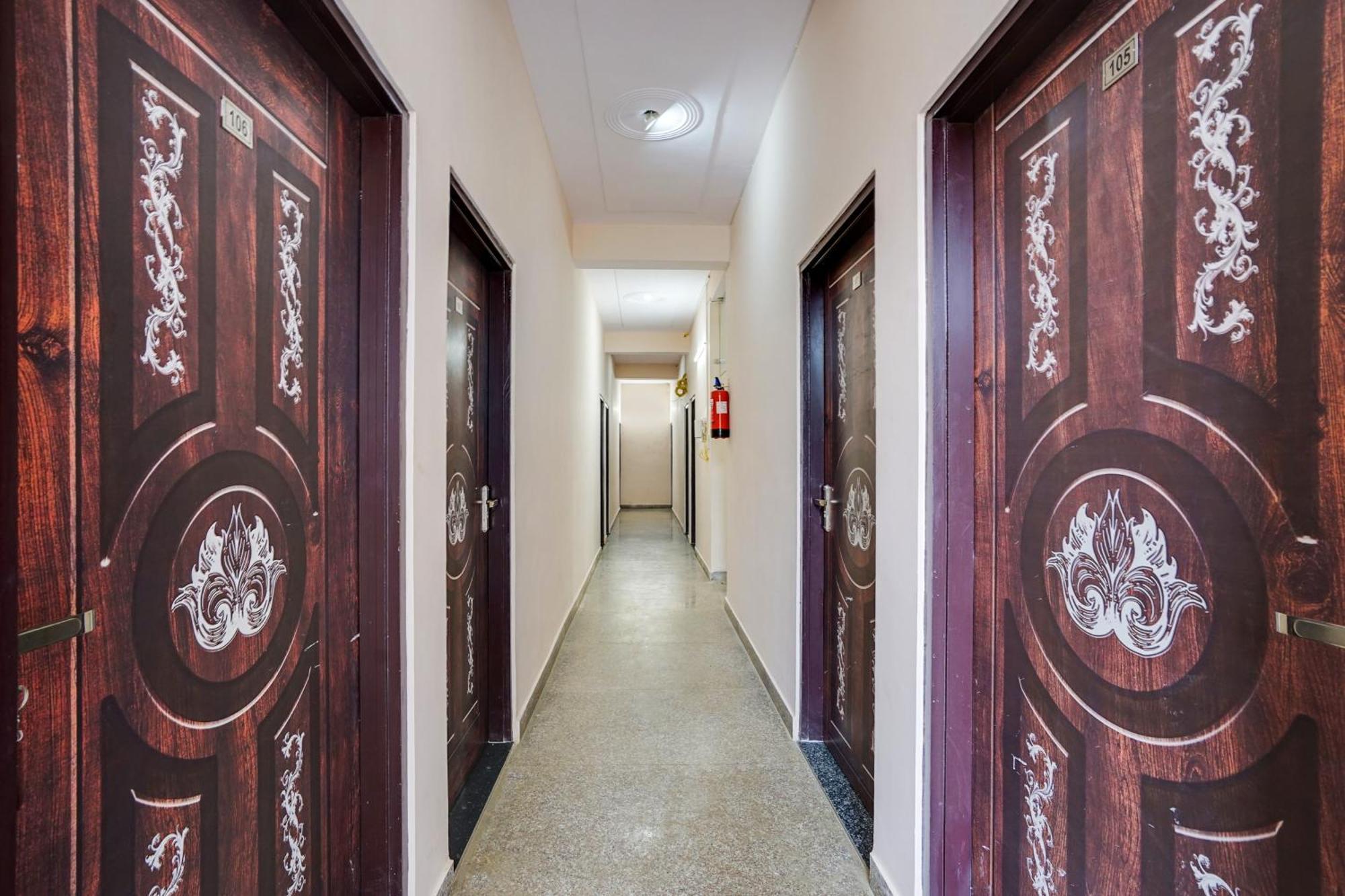 Spot On Starlight Hotel Jaipur