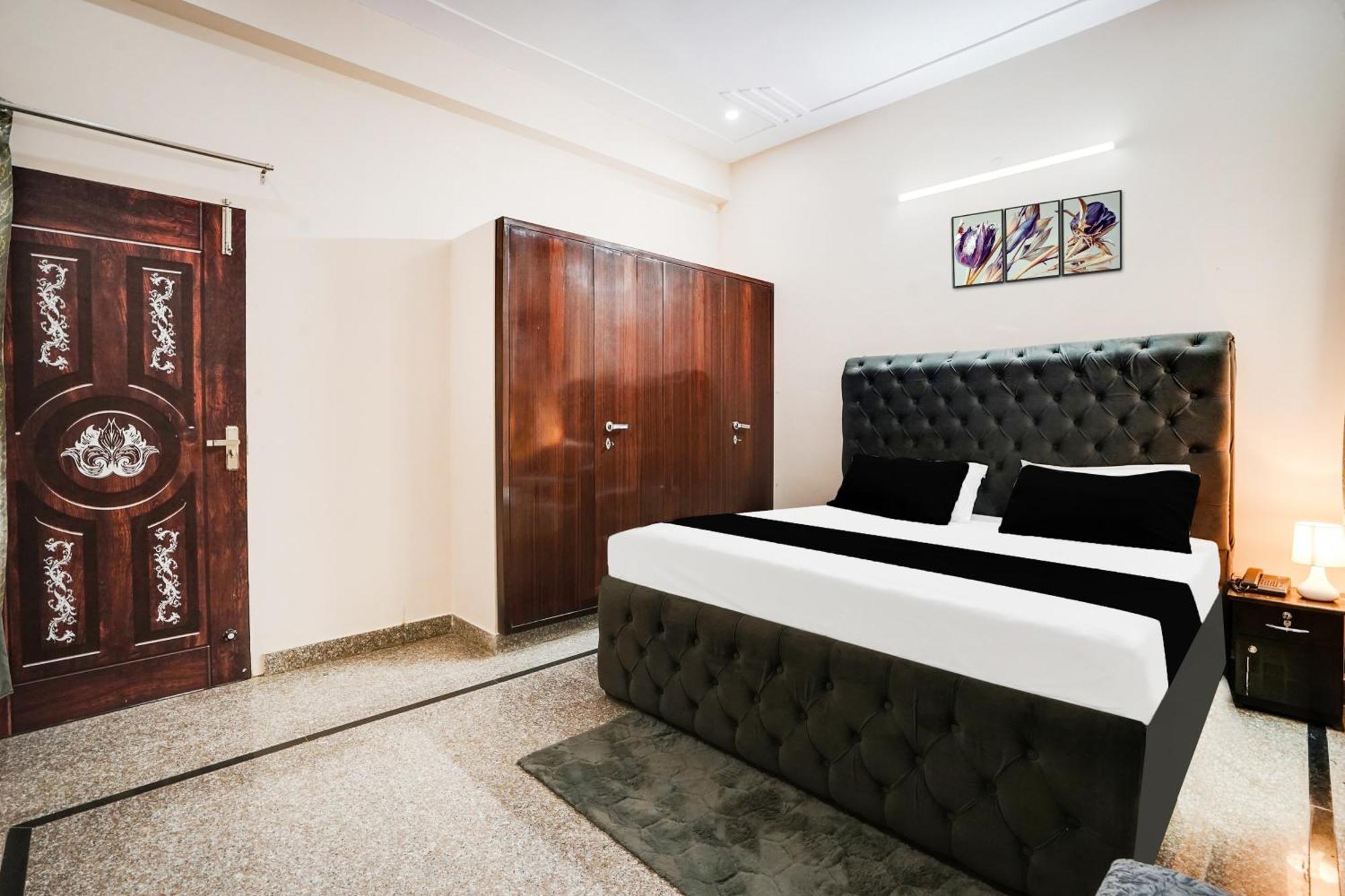 Spot On Starlight Hotel Jaipur