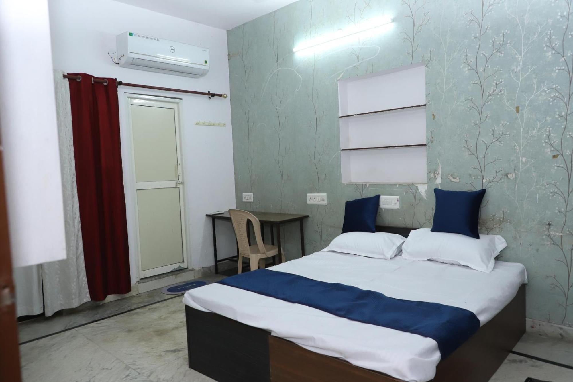India Hostel