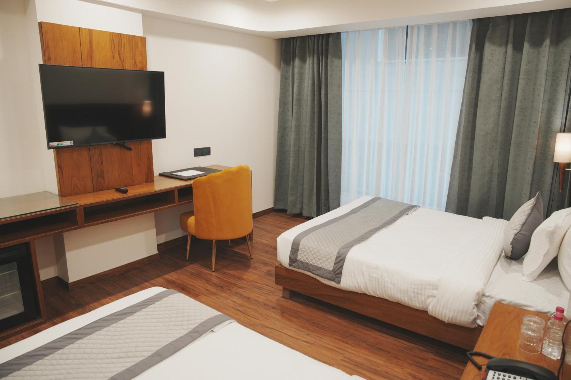 Park Central City Center Hotel Jaipur