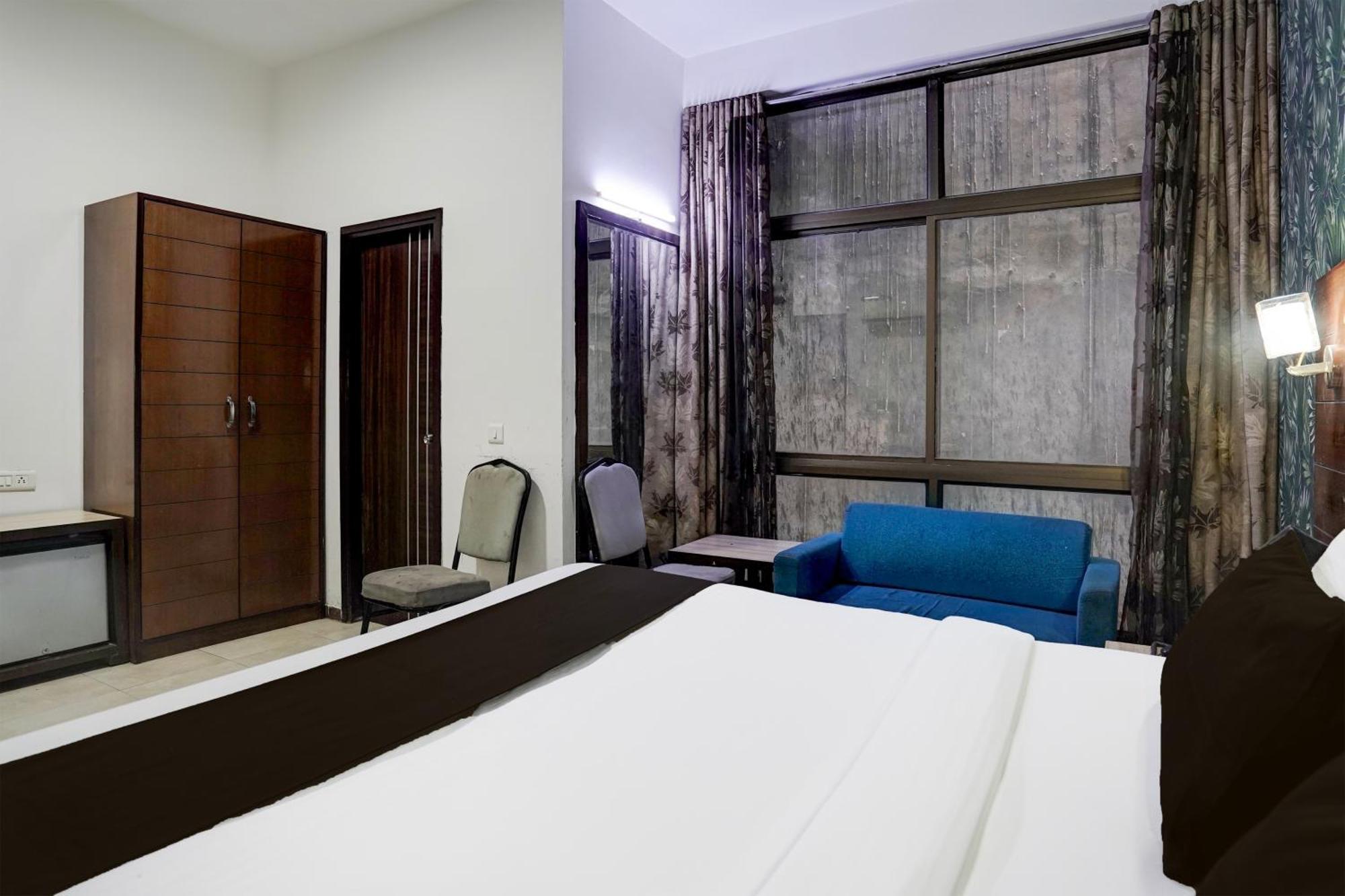 Super O Krishna Nagar Near Sawai Man Singh Stadium Hotel Jaipur