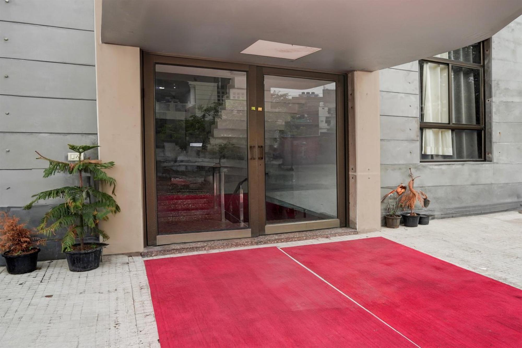 Hotel Super O Krishna Nagar Near Sawai Man Singh Stadium Jaipur