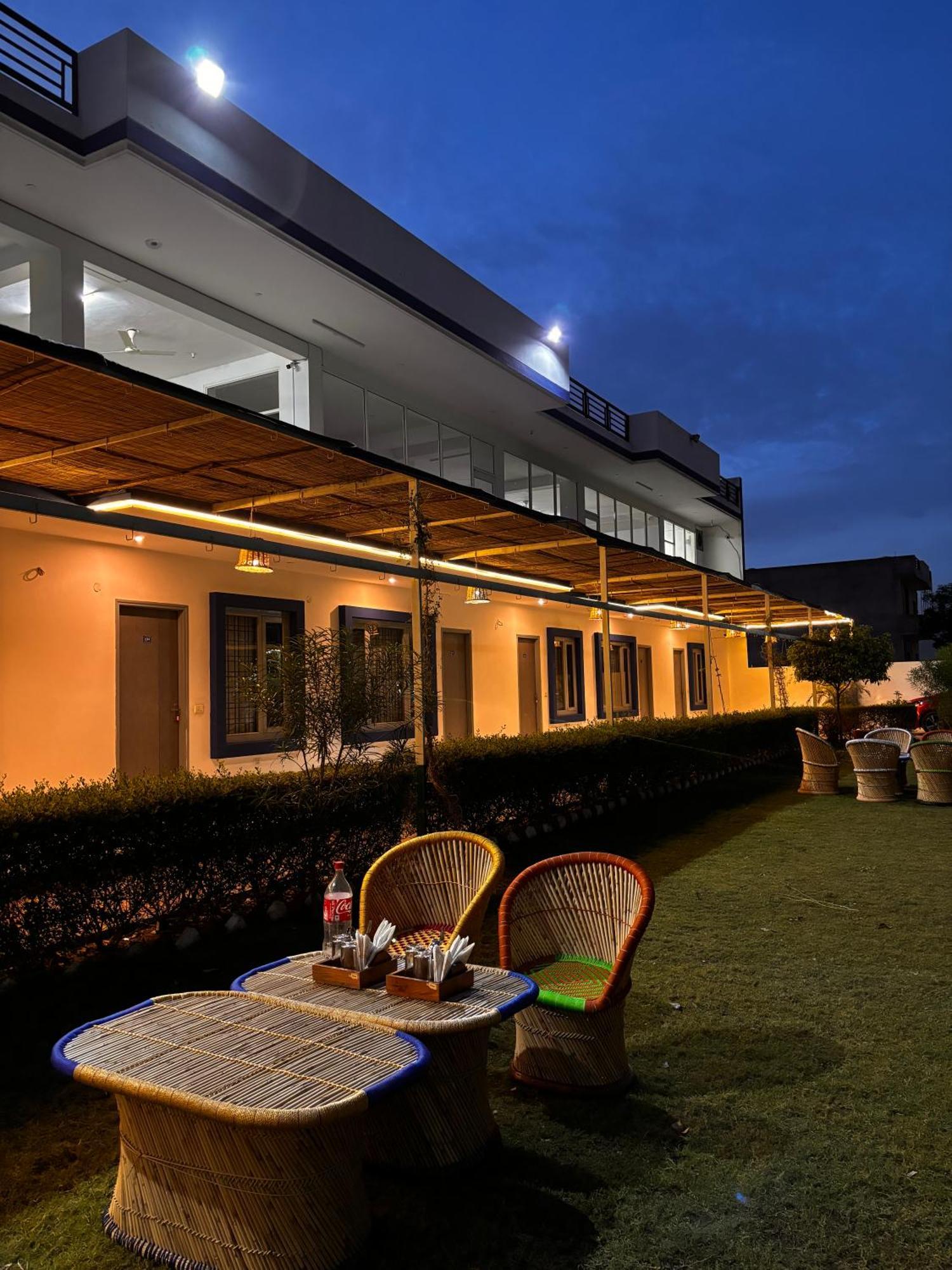 Atulya By Meyatri Hotel