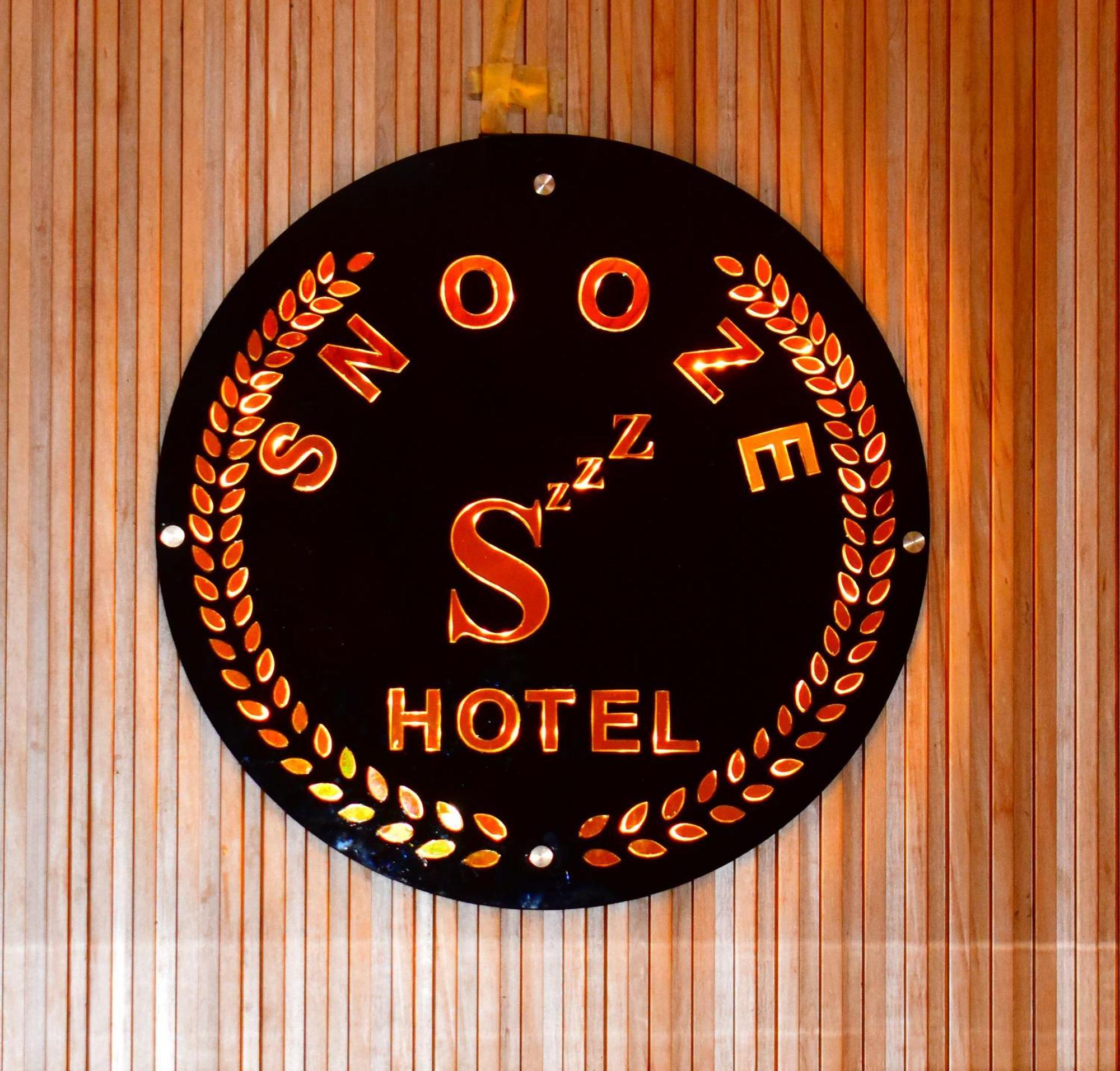 Snooze 3*