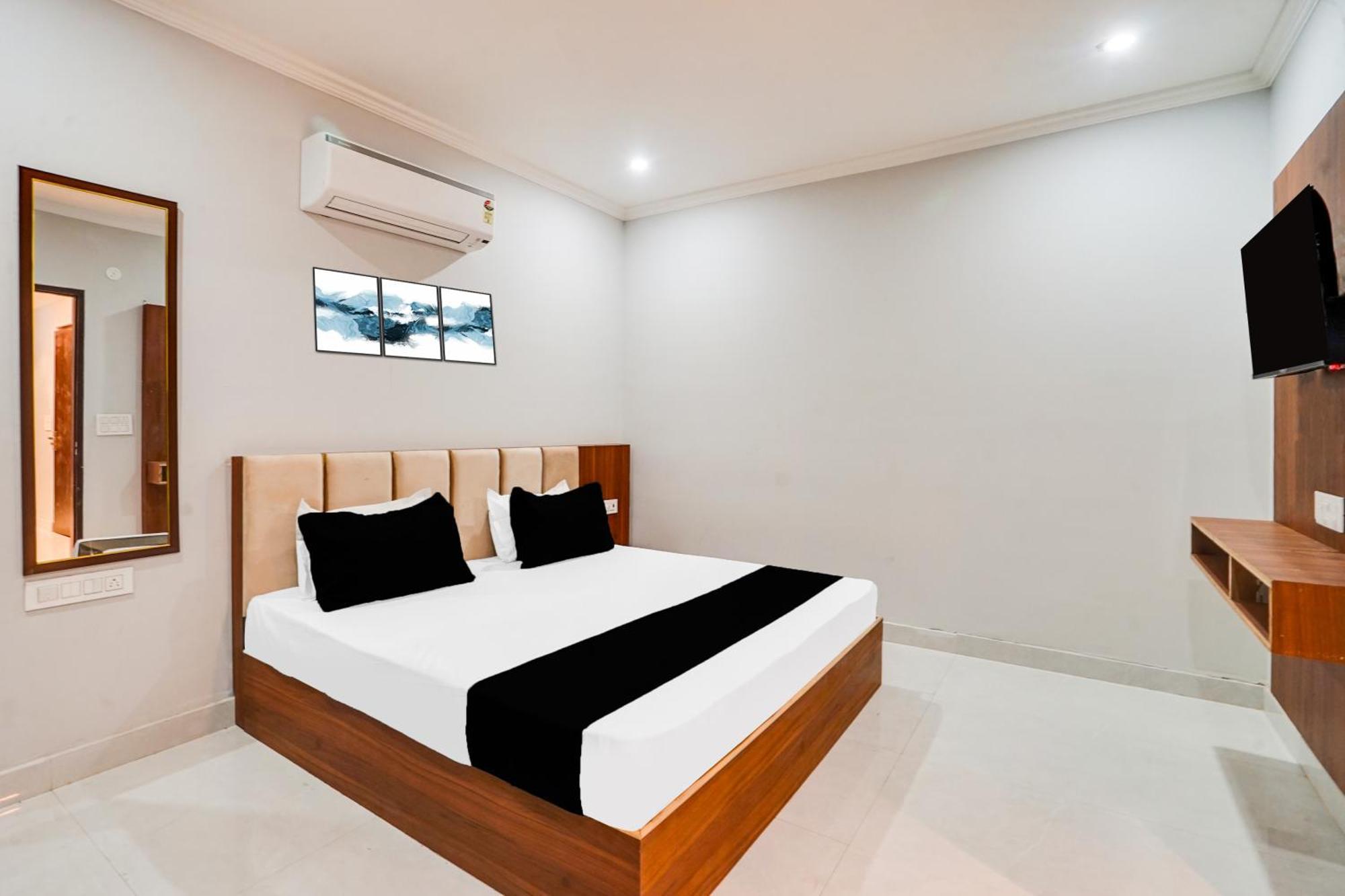 Grand Aana Hotel 3*