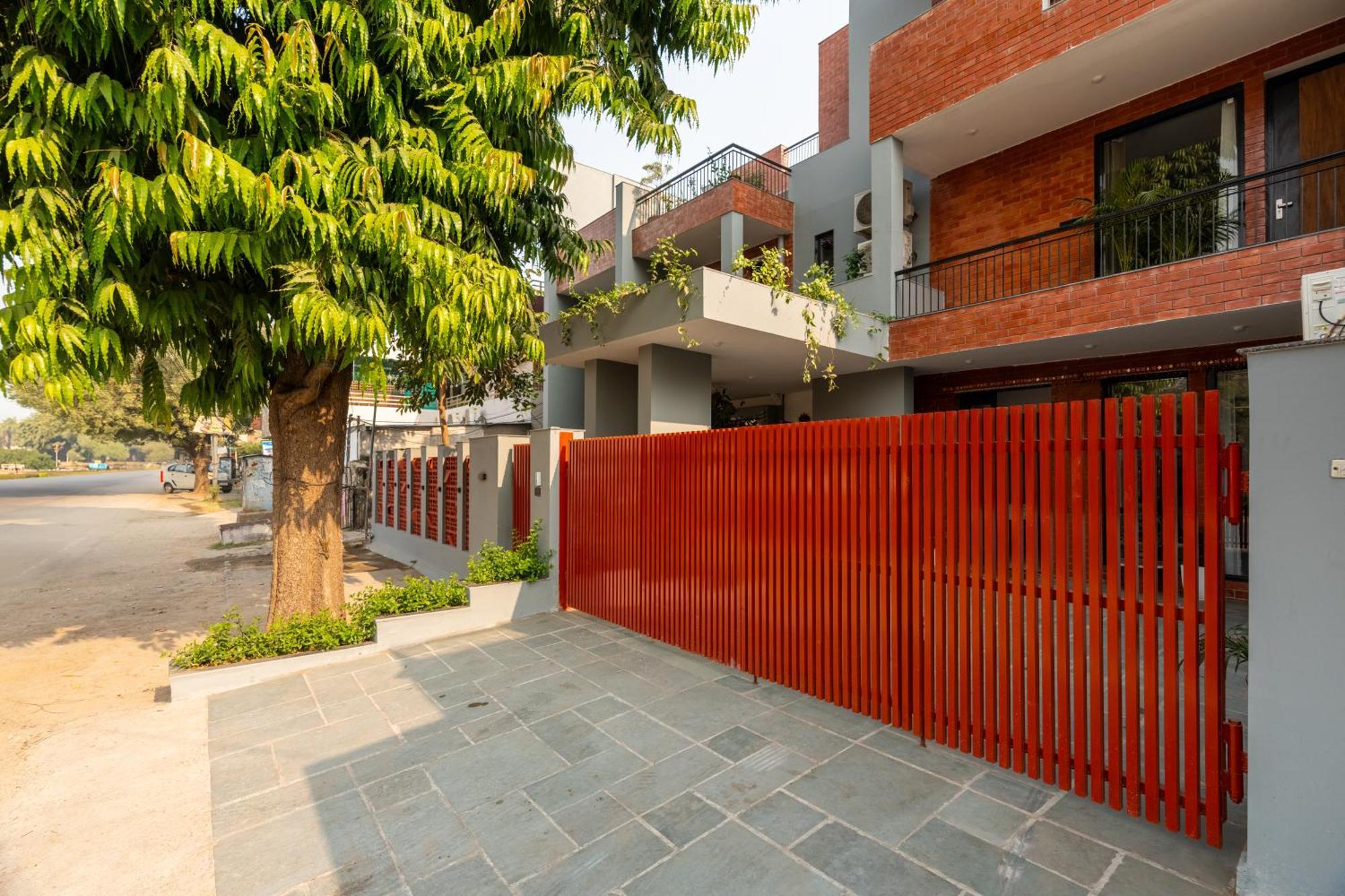 Alaya Ramalaya 4 Bhk With Garden *