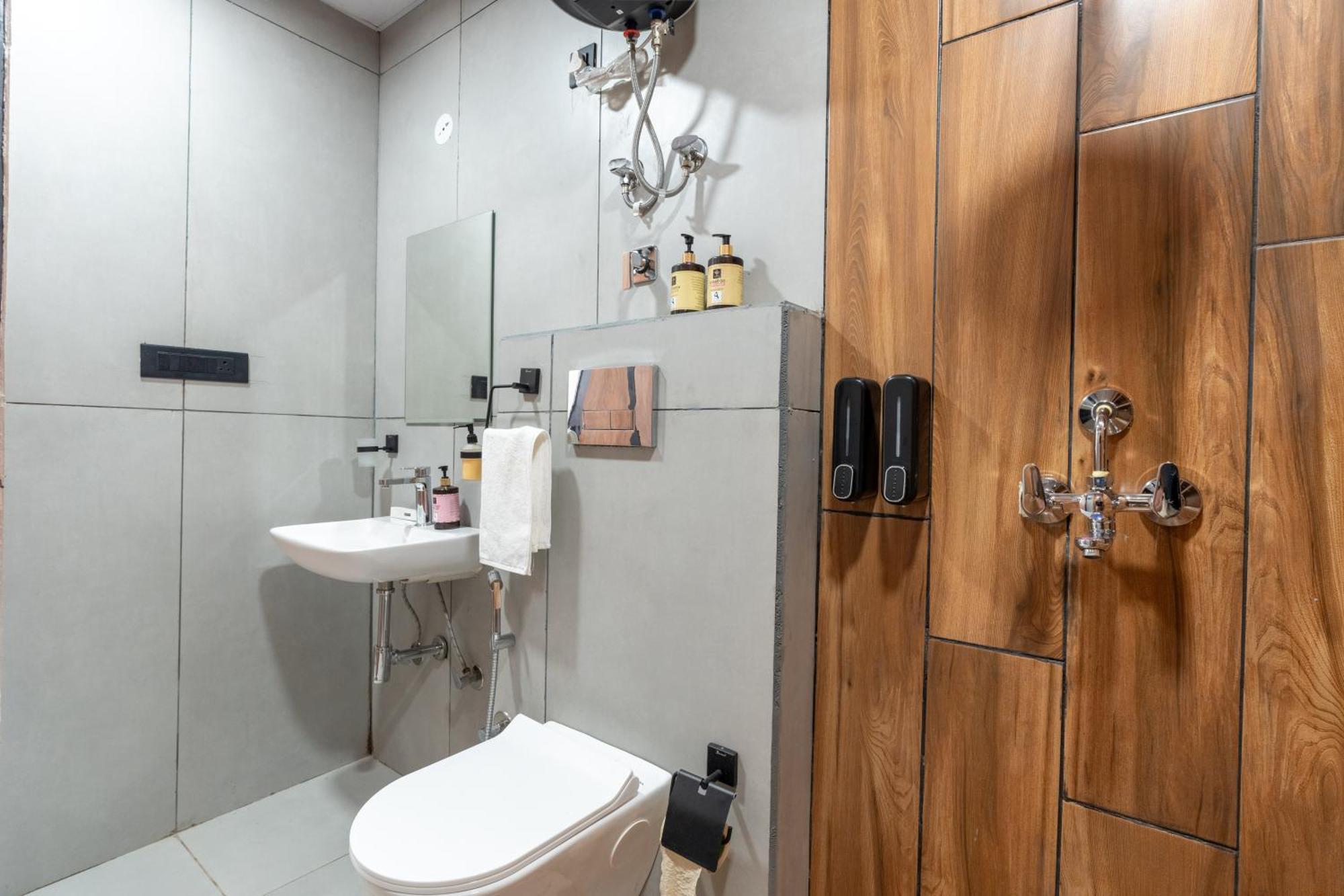 Alaya Ramalaya 4 Bhk With Garden Villa *