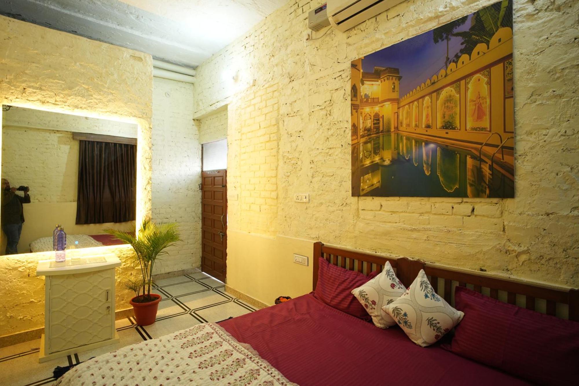 Travellers Village Hostel Jaipur