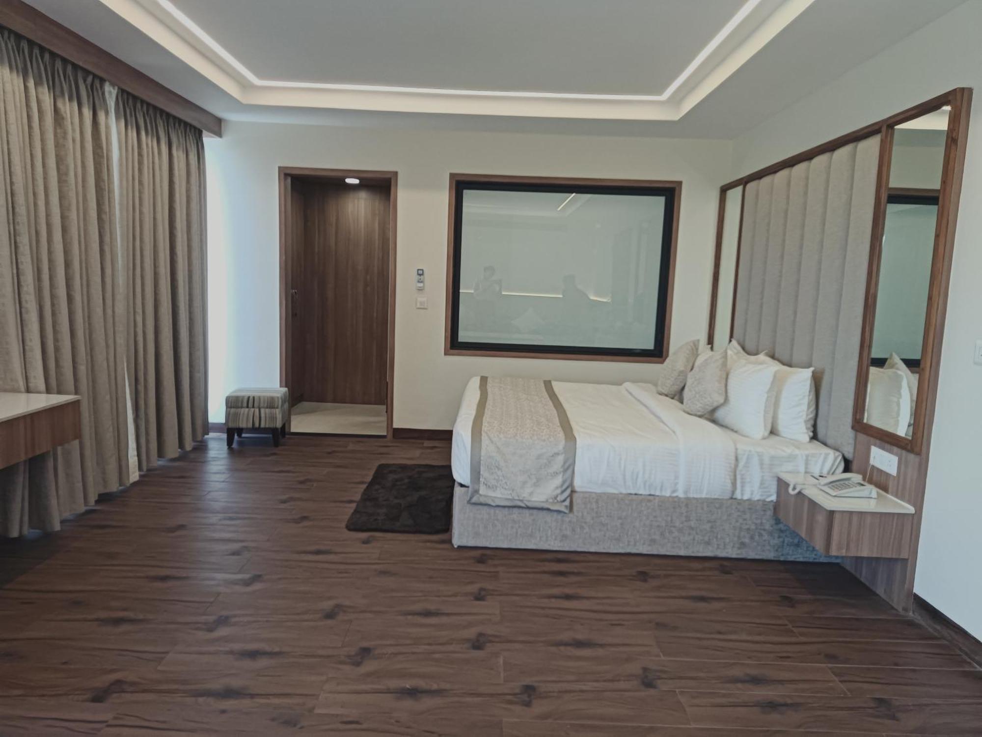 Cilantro Comfort Hotel Jaipur
