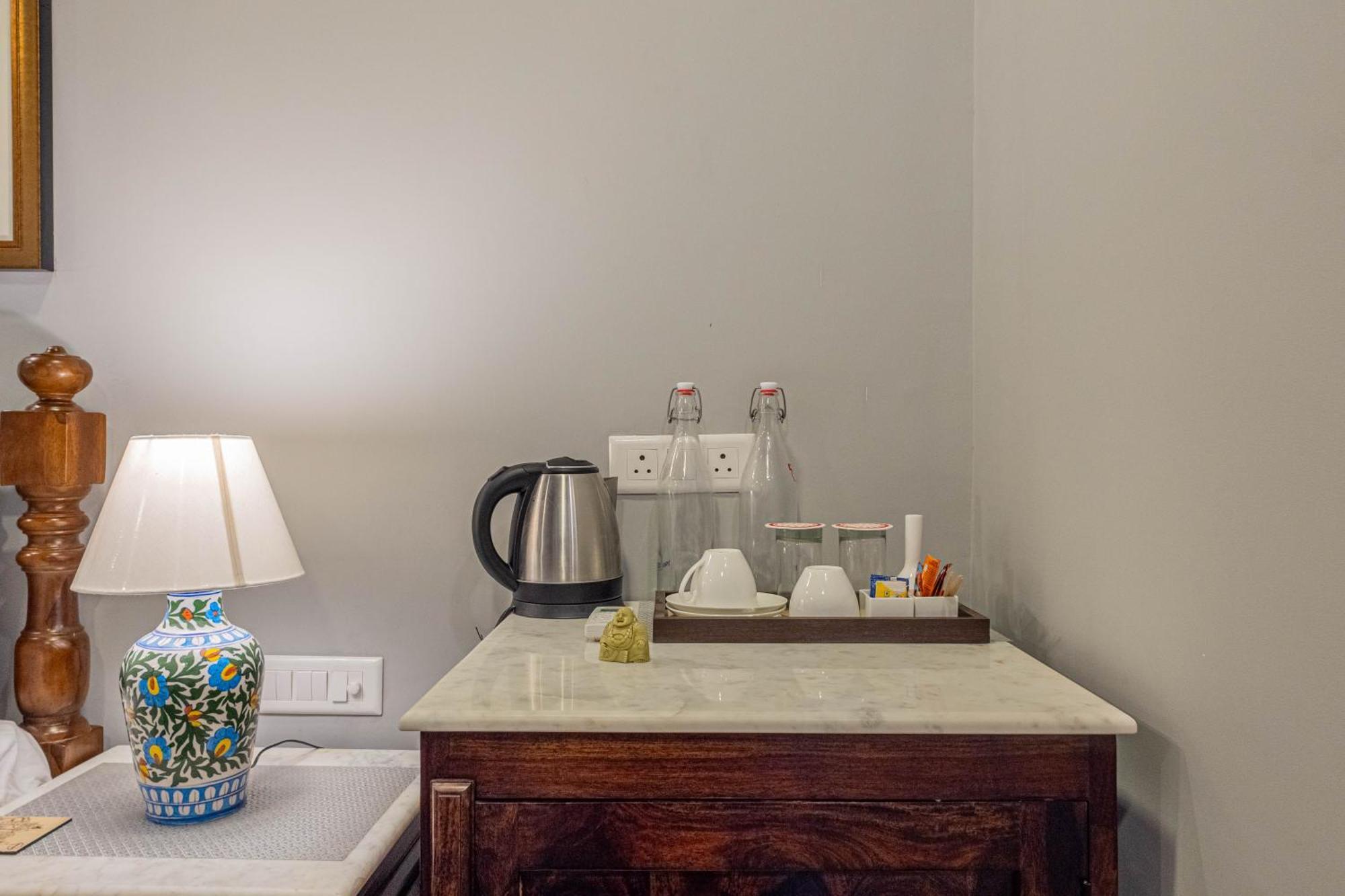 Sheel Mahal- Near Hawa Mahal Hotel 4*