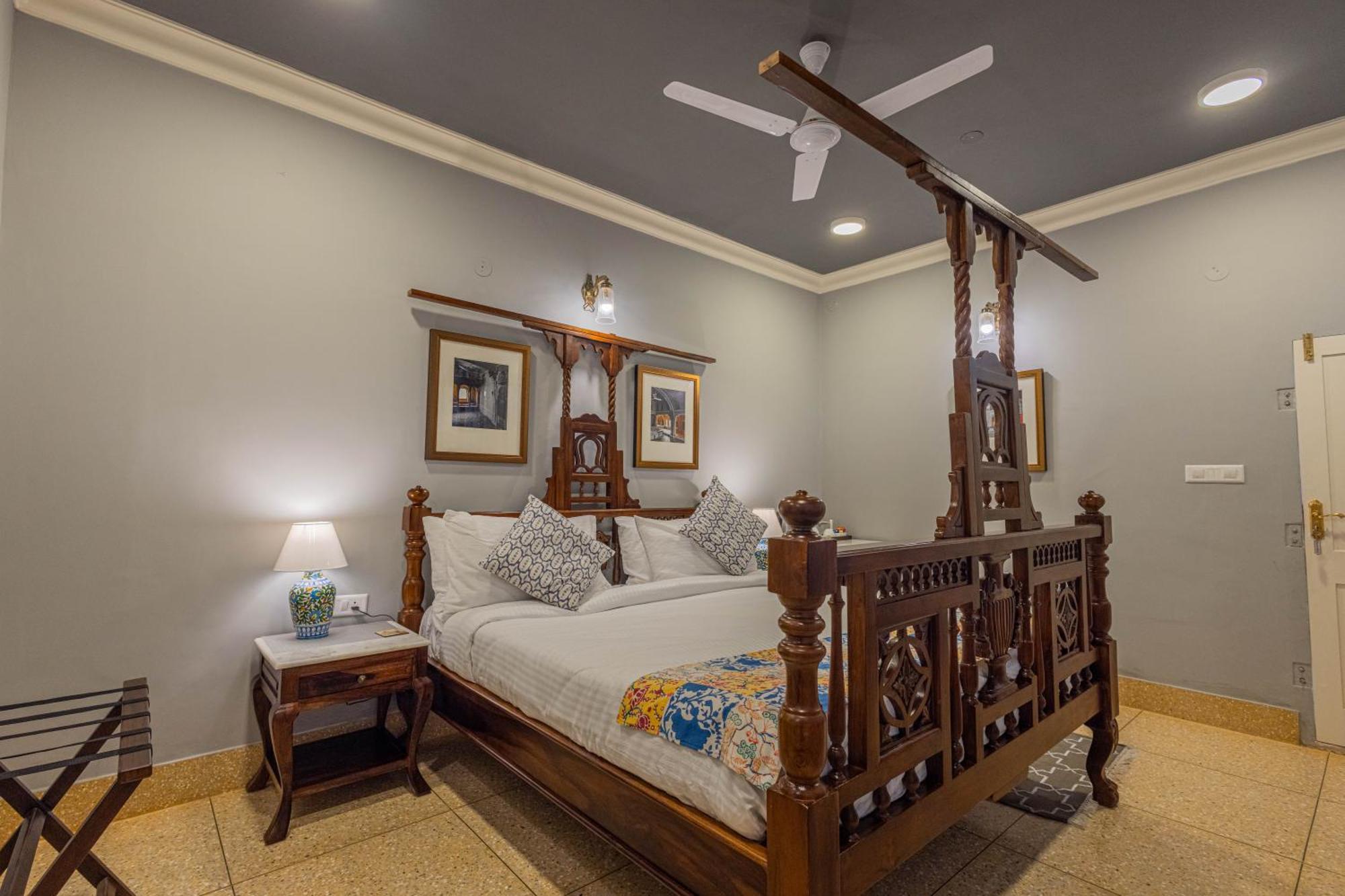 Hotel Sheel Mahal- Near Hawa Mahal Jaipur
