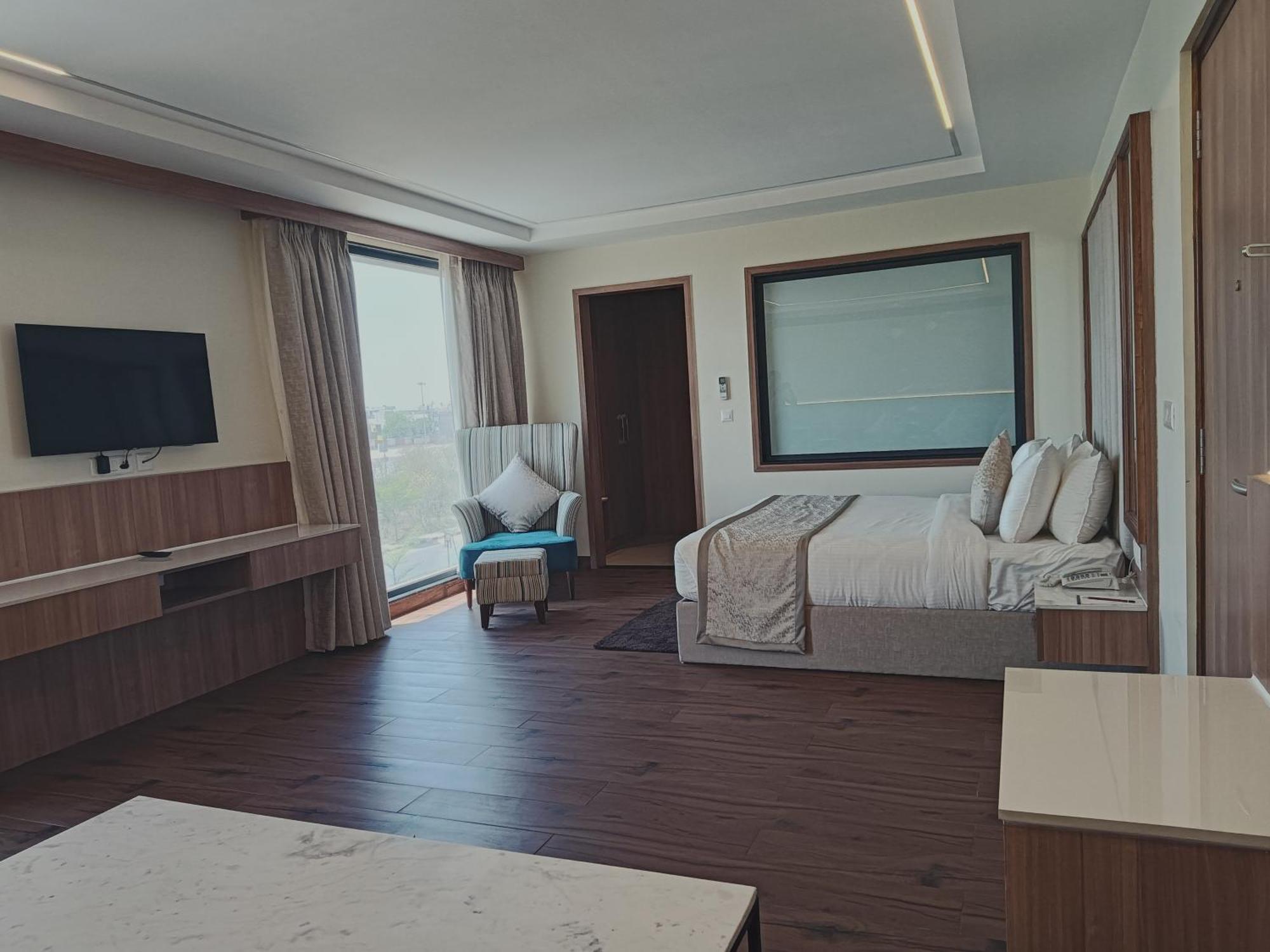 Hotel Cilantro Comfort 4*