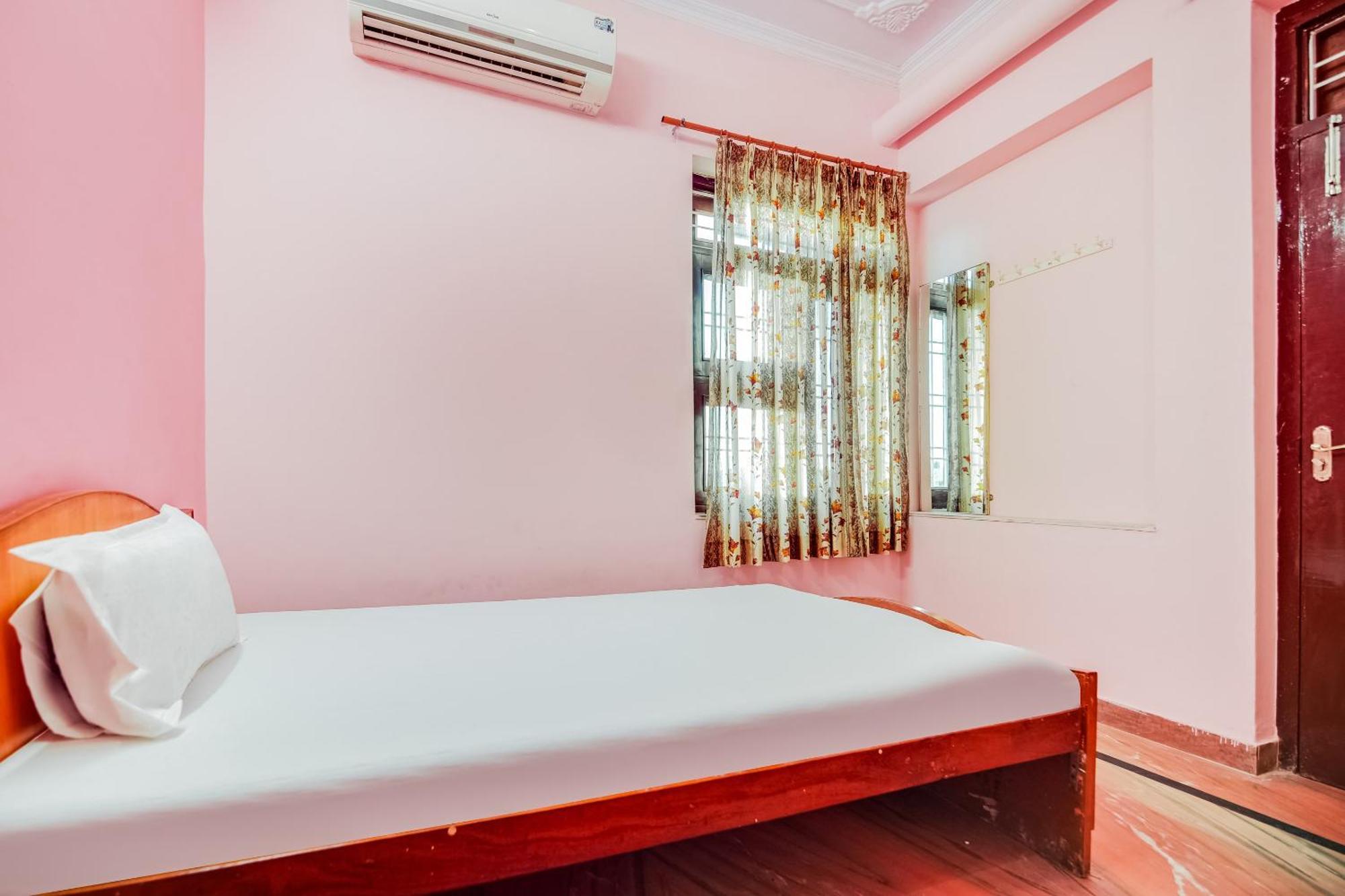Hotel O Sheetal