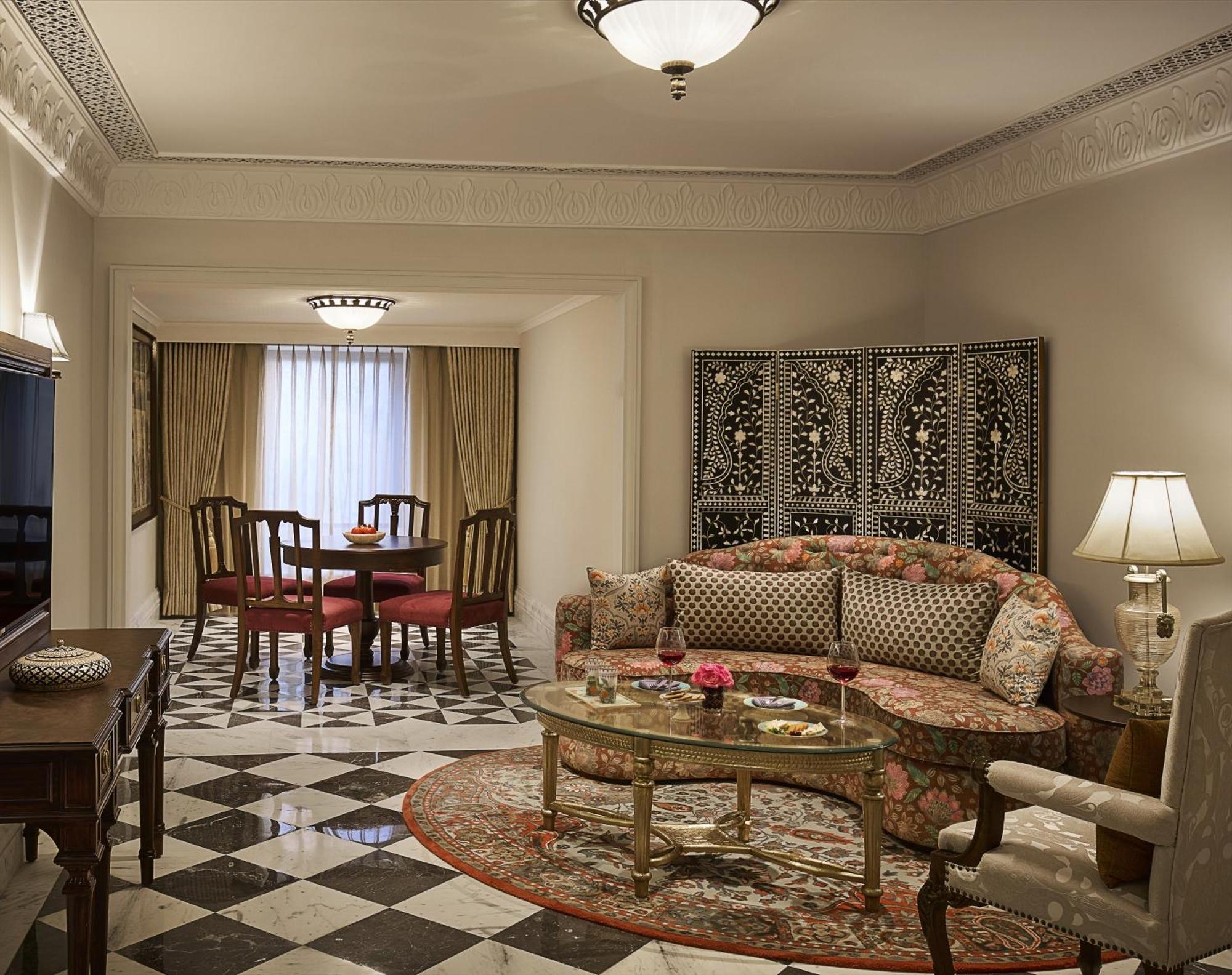 Hotel Jai Mahal Palace 5*