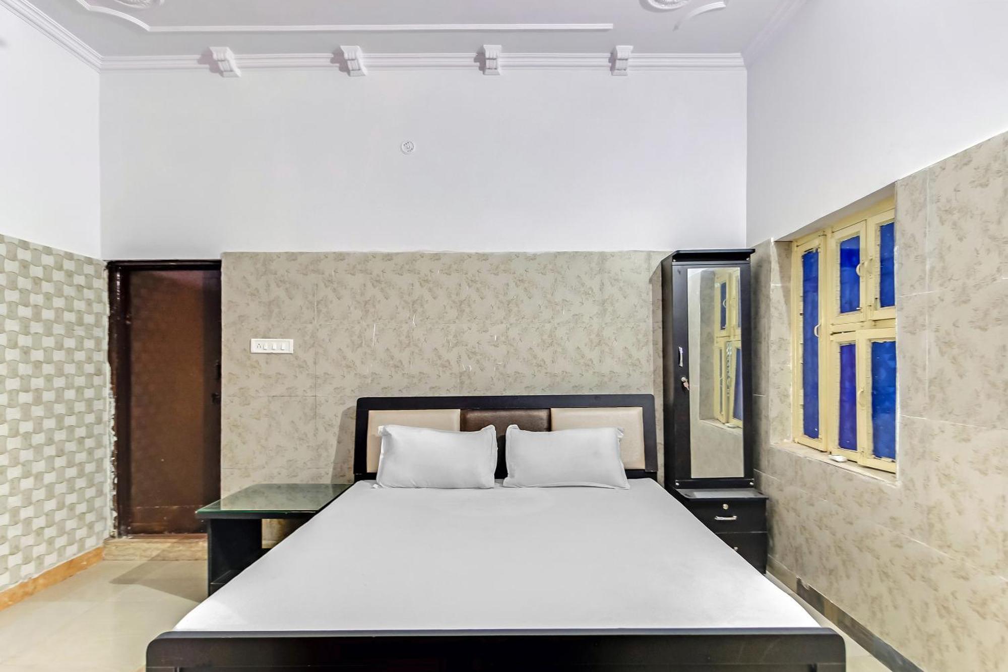 Hotel O Jawahar Palace Jaipur
