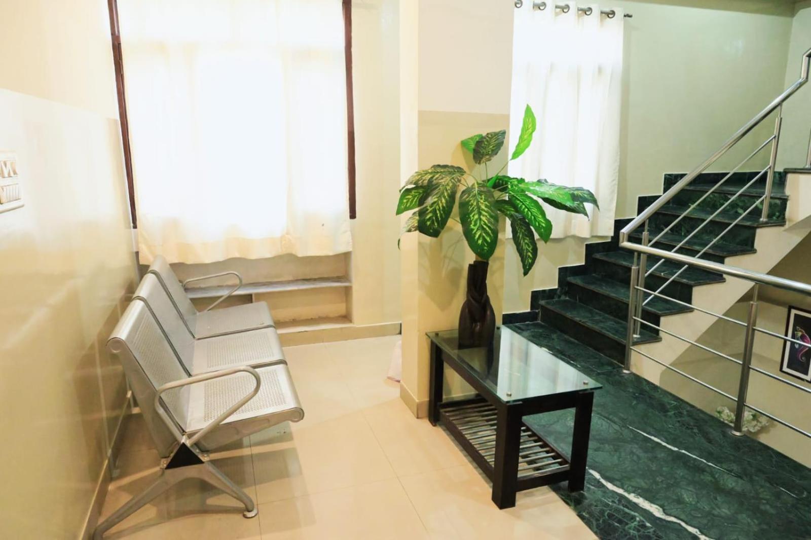 Comfort Hotel *