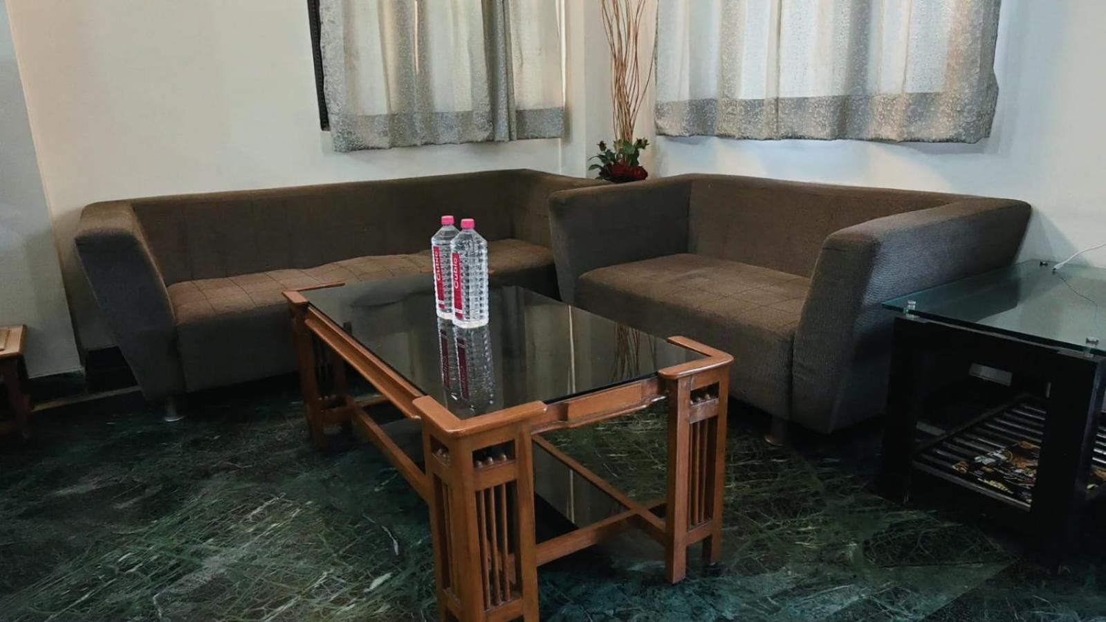 Comfort Hotel *