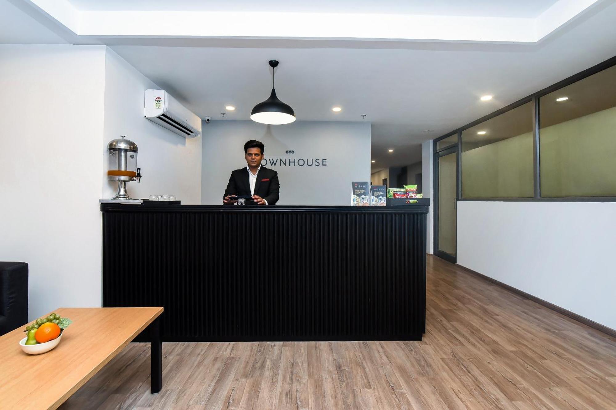 Hotel Townhouse C Scheme Ahinsa Circle