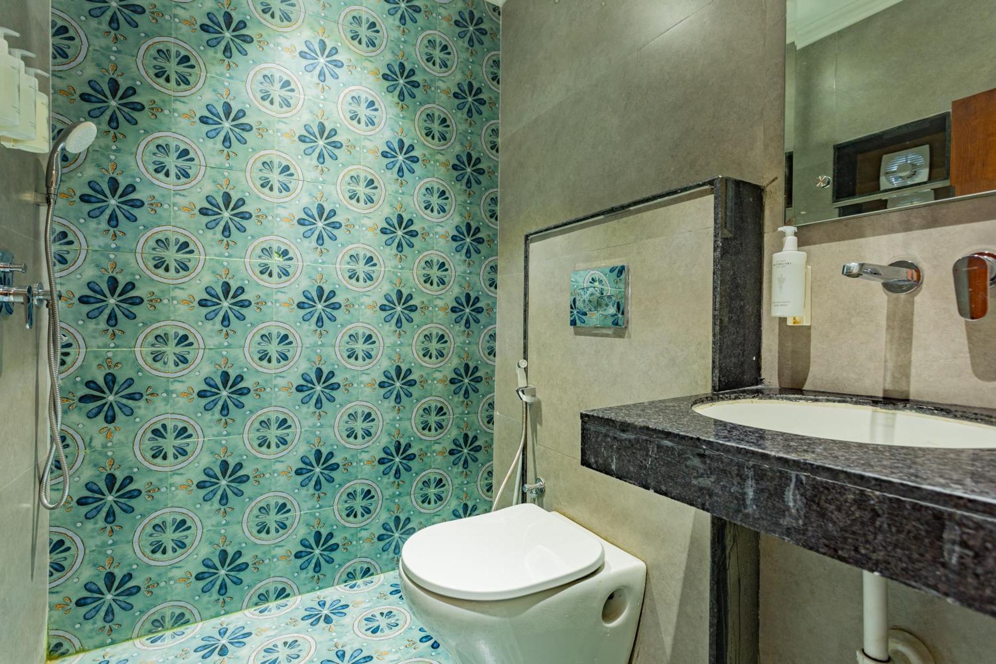 Hostel The Jaipur, Hathroi