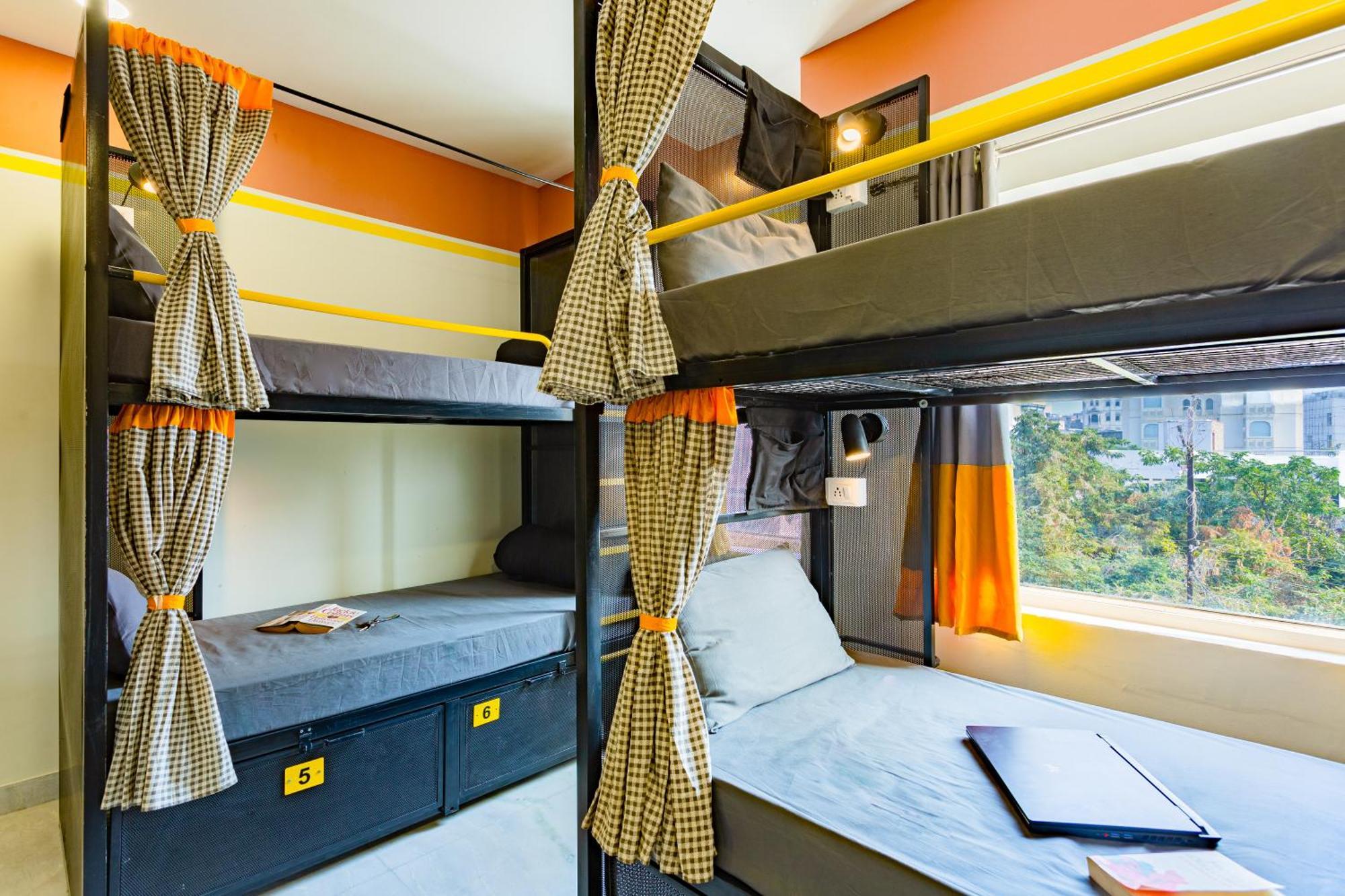 Hostel The Jaipur, Hathroi *