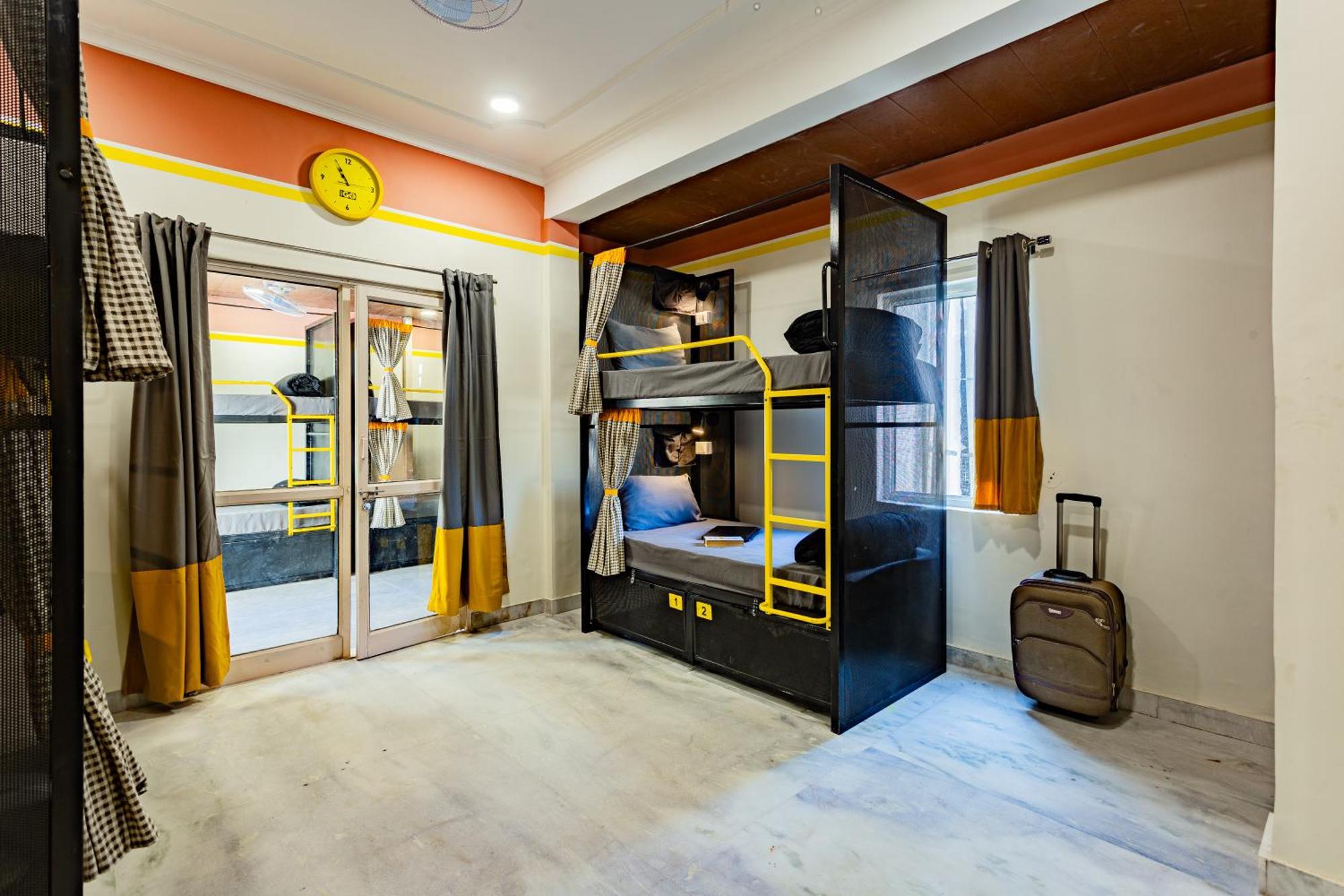 The Jaipur, Hathroi Hostel