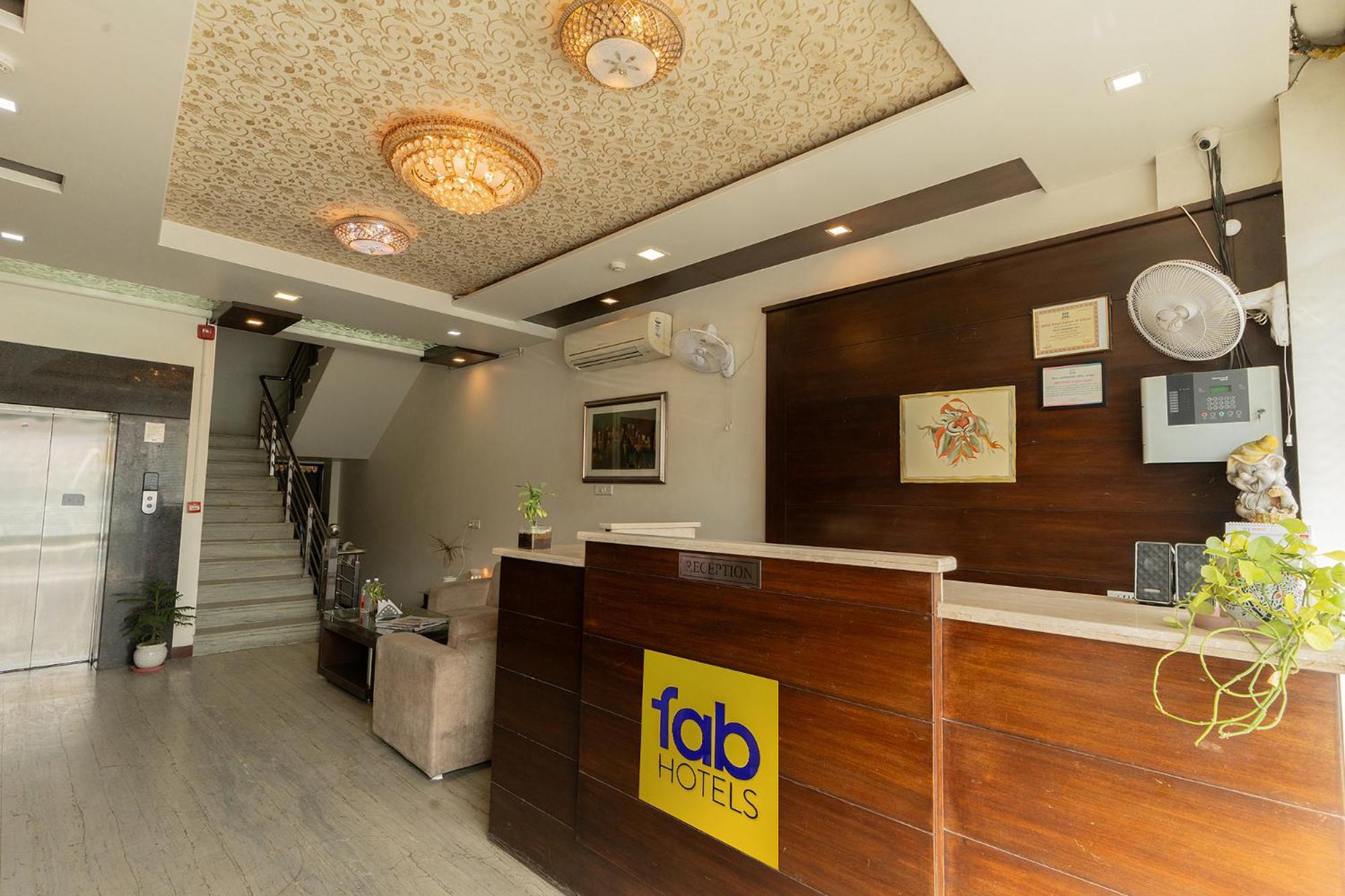 Fabhotel Signature Hotel