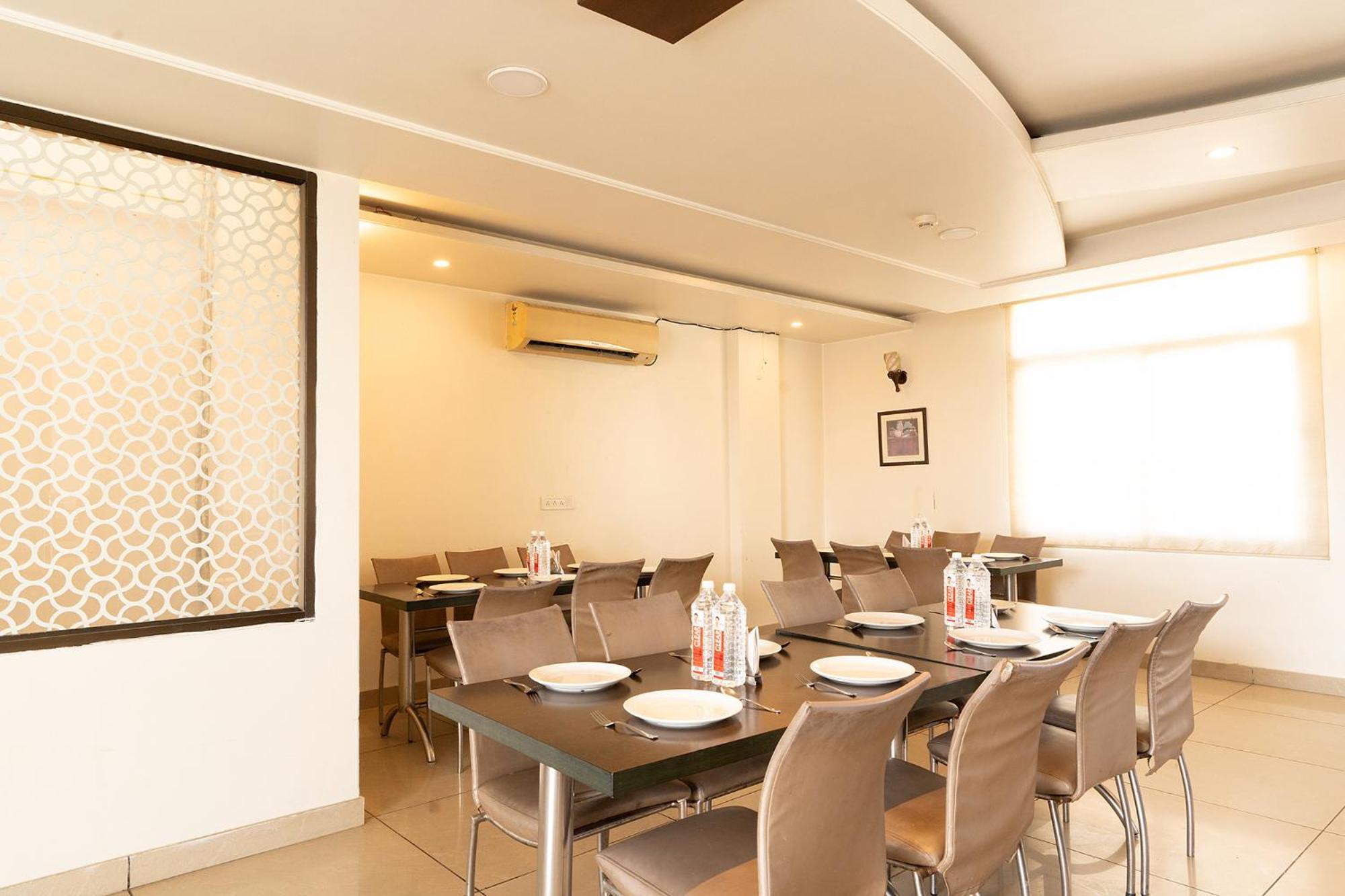 Hotel Fabhotel Signature 3*