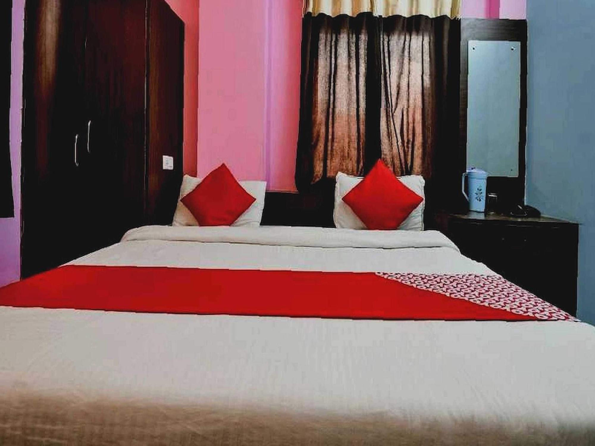 Hotel O Bansiya Palace 3*