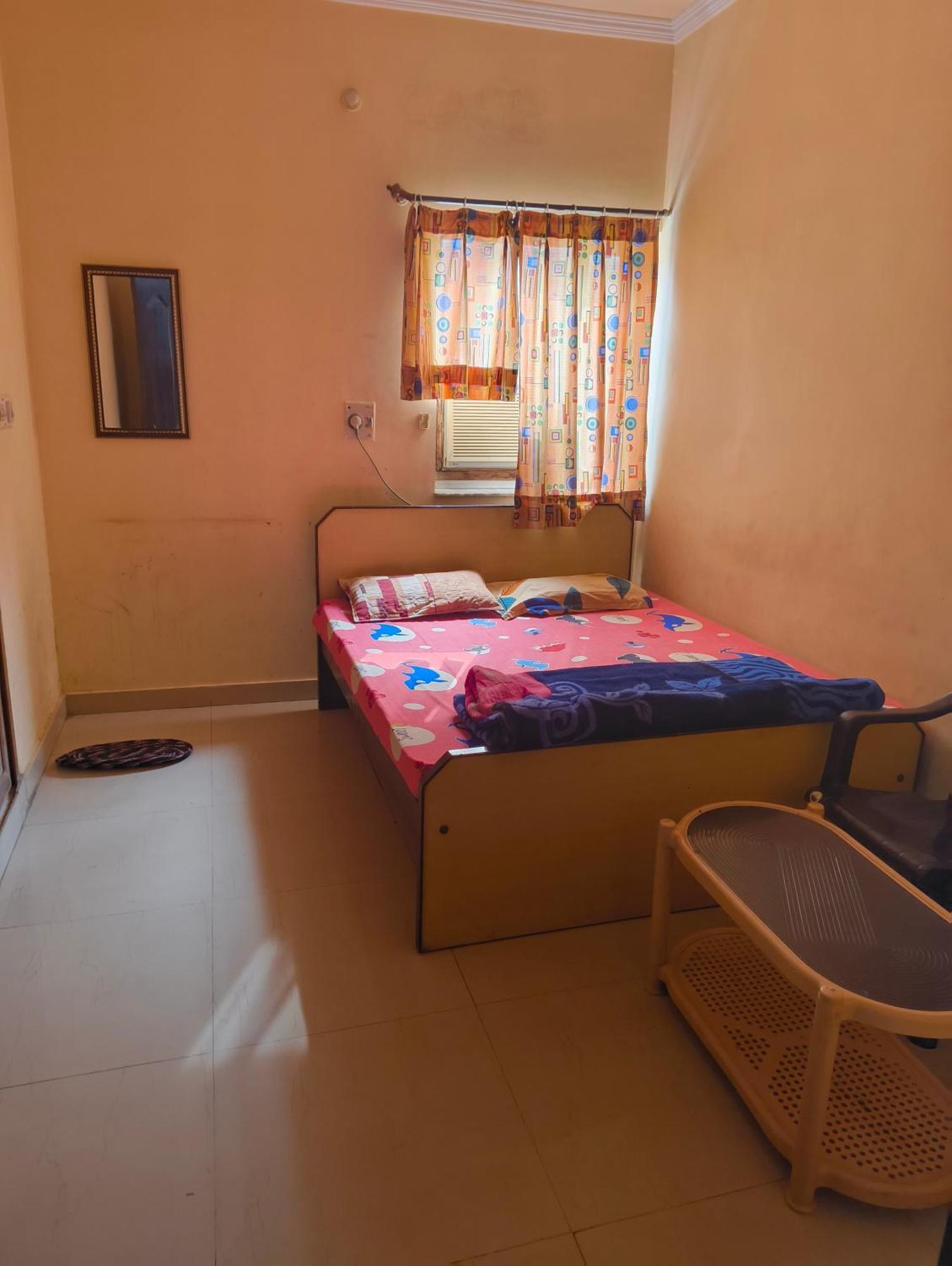Alankrit Guest house *