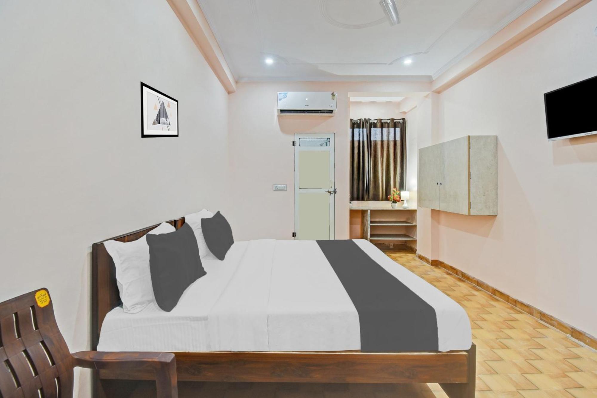 Hotel O Hrd & 3*