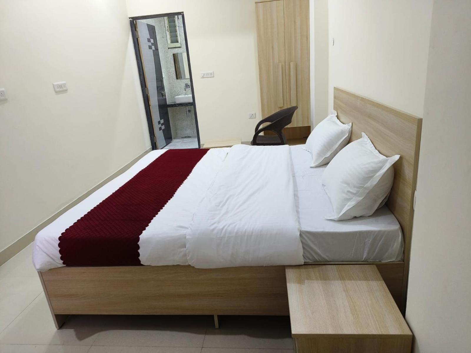 Hotel R G Residency Paying Jaipur