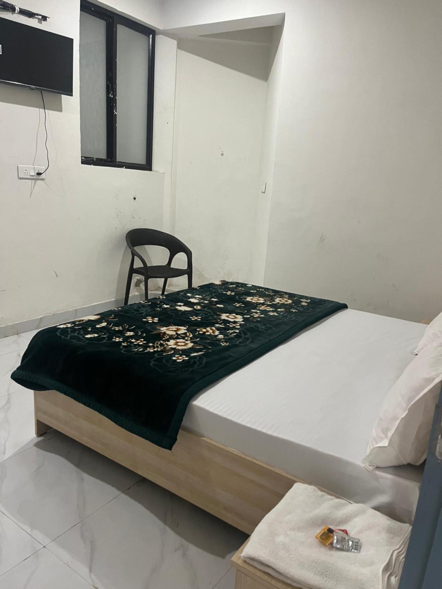 Hotel R G Residency Paying Jaipur