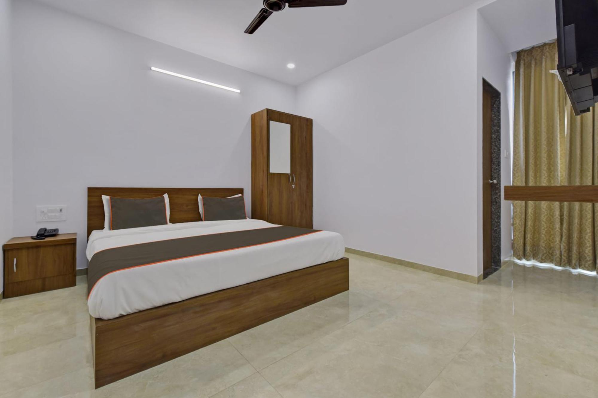 Collection O Salasar Hotel