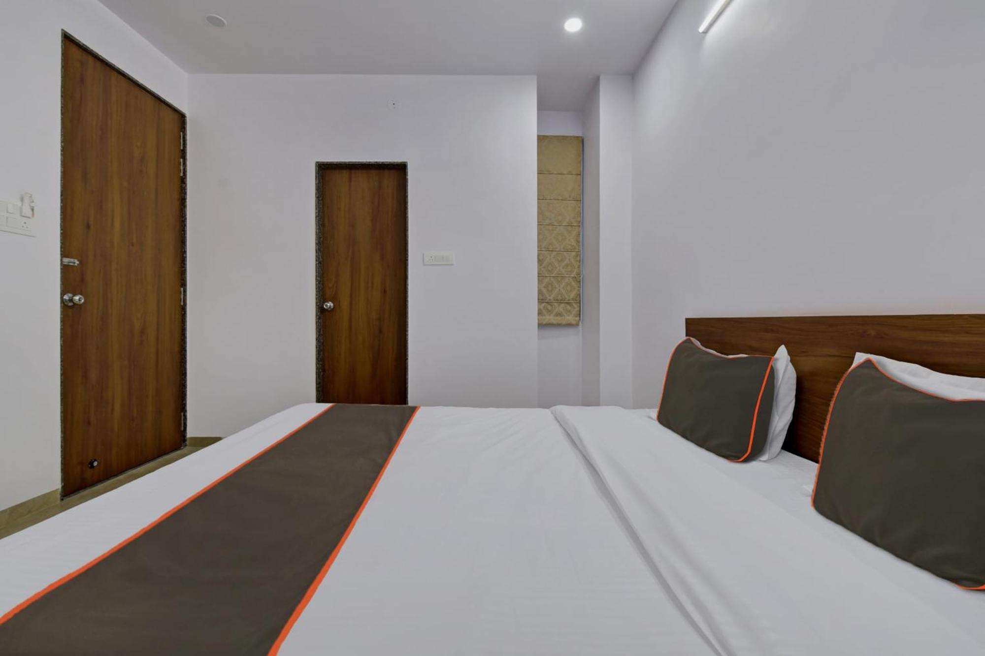 Collection O Salasar Hotel