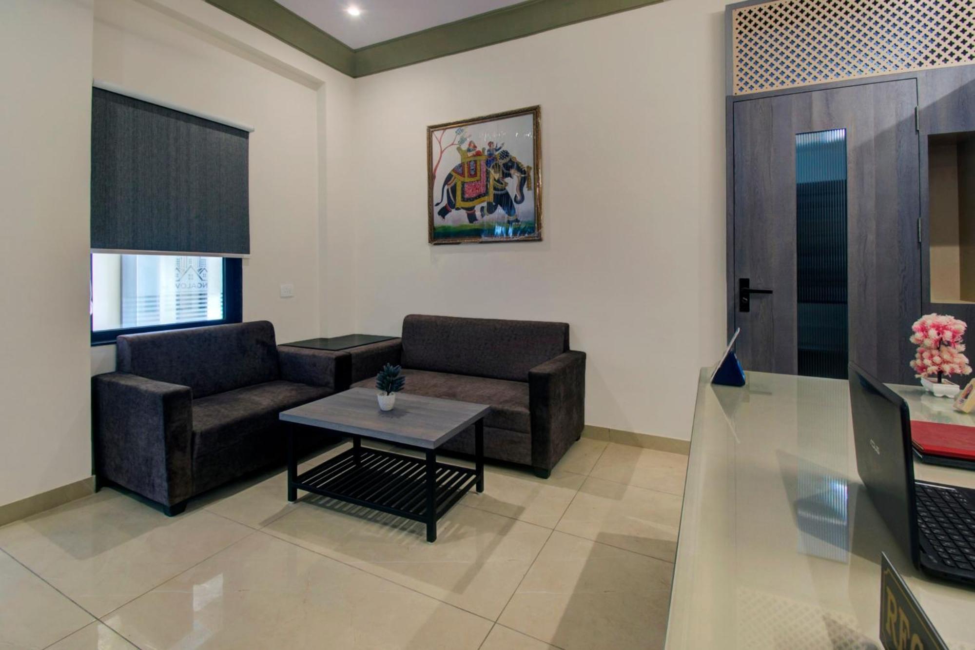 Hotel O Bunglow 18 *