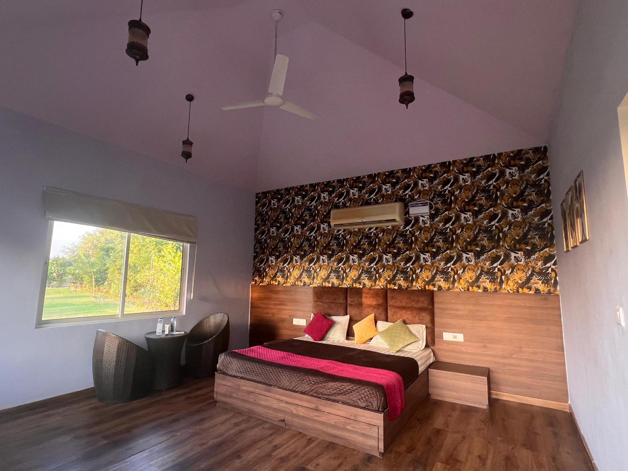 Holiday home Gazibo Elegant Farm With Swimming Pool