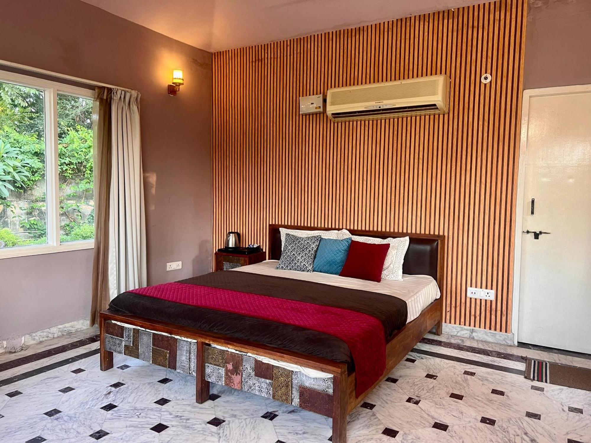 Gazibo Elegant Farm With Swimming Pool Holiday home *