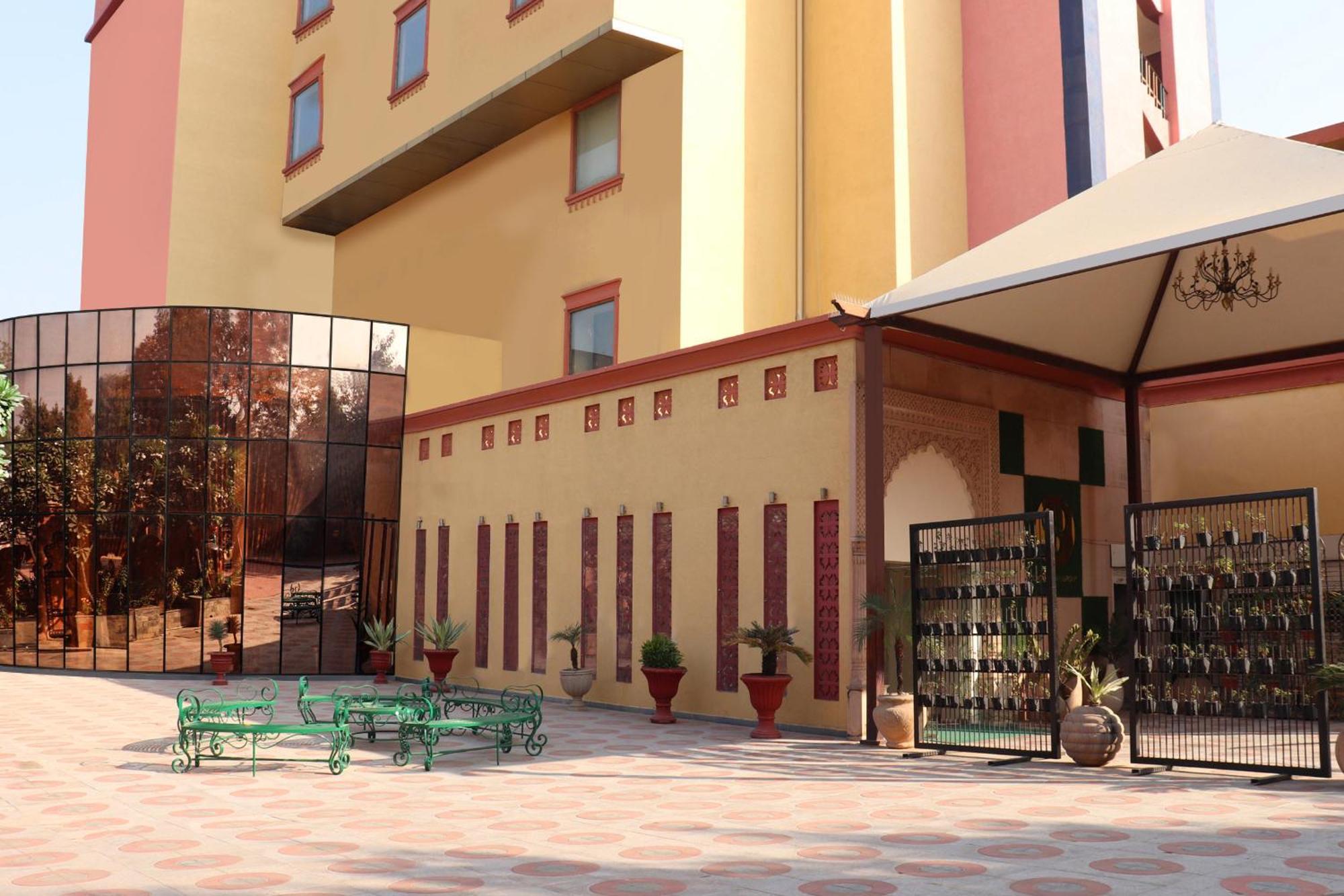 Pink Pearl Resort Jaipur