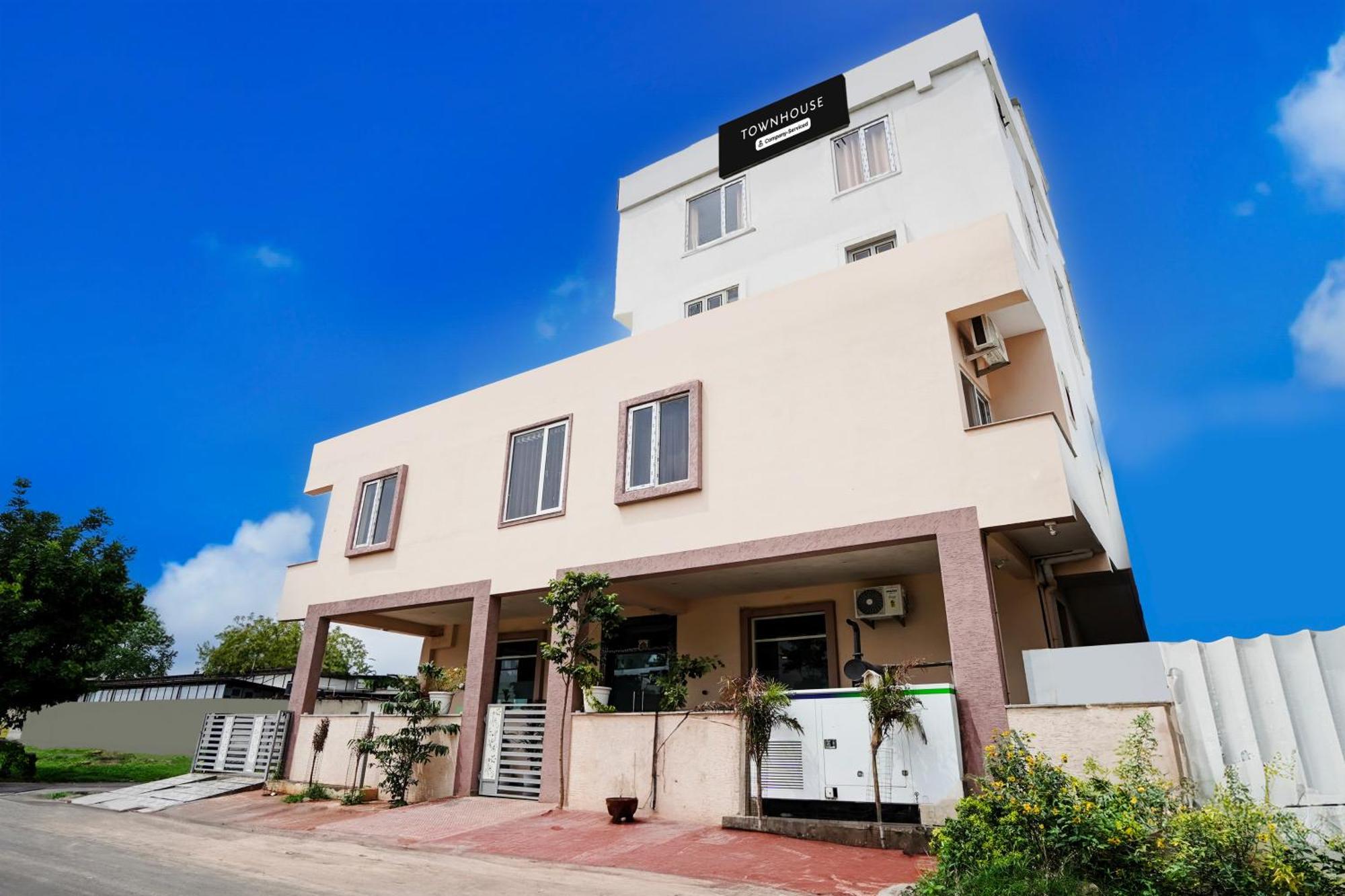 Hotel Townhouse Mansarovar Formerly Palm Tree Jaipur