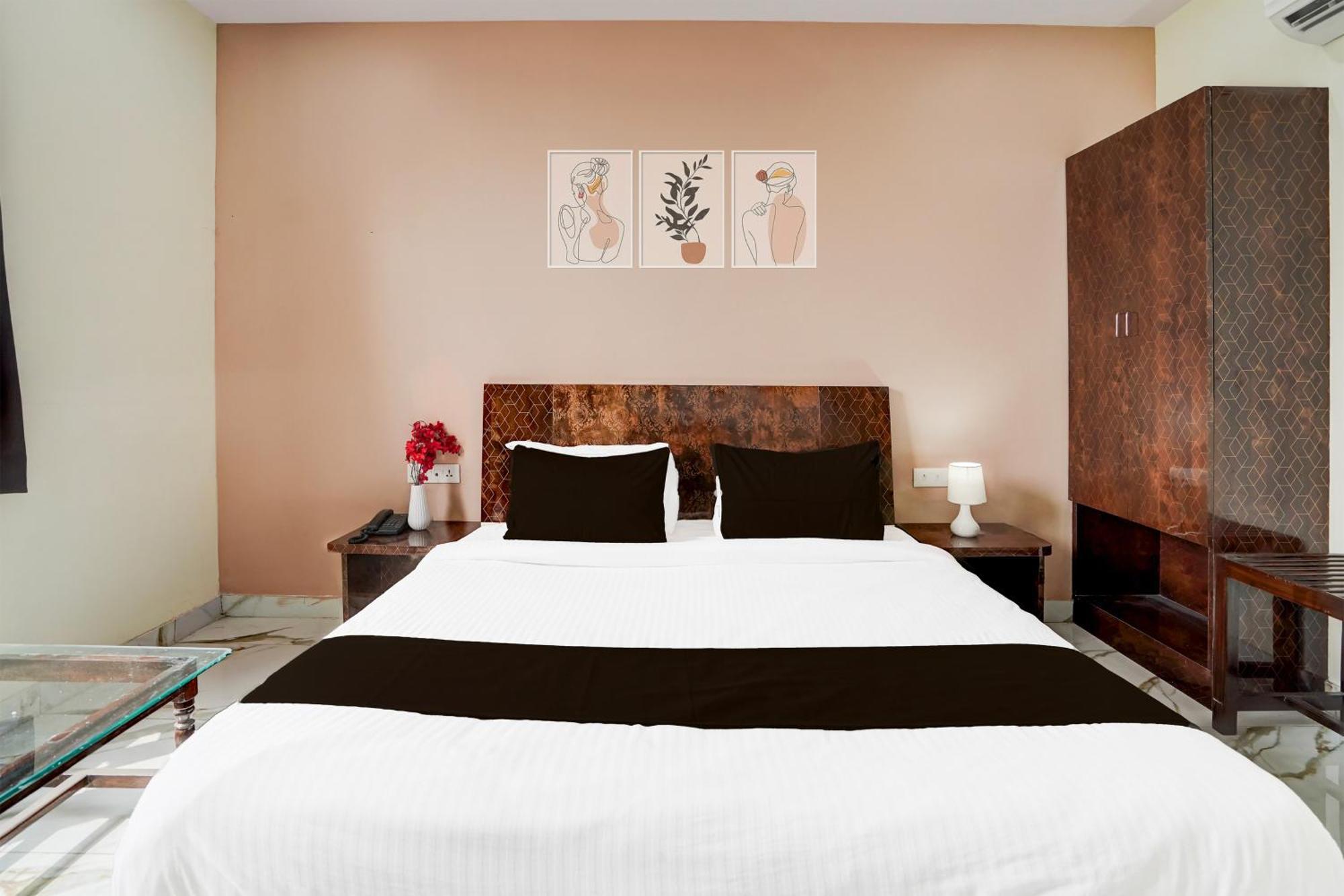 Townhouse Mansarovar Formerly Palm Tree 4*