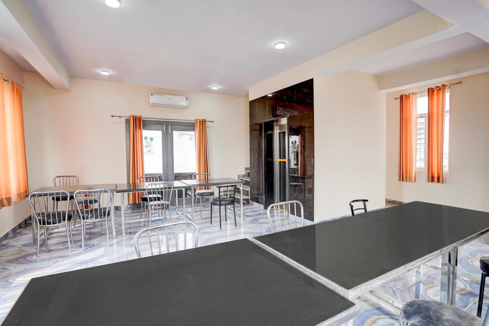 Townhouse Mansarovar Formerly Palm Tree 4*