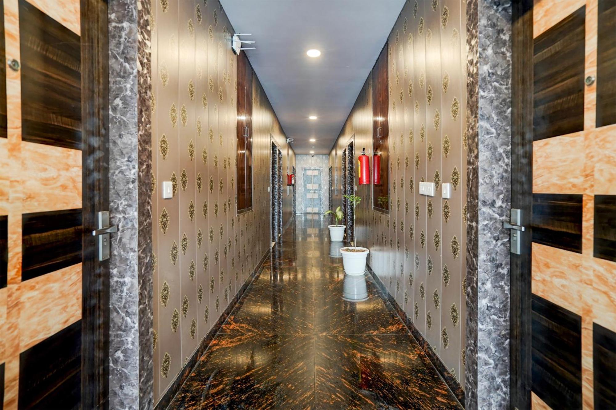 Townhouse Mansarovar Formerly Palm Tree Hotel Jaipur