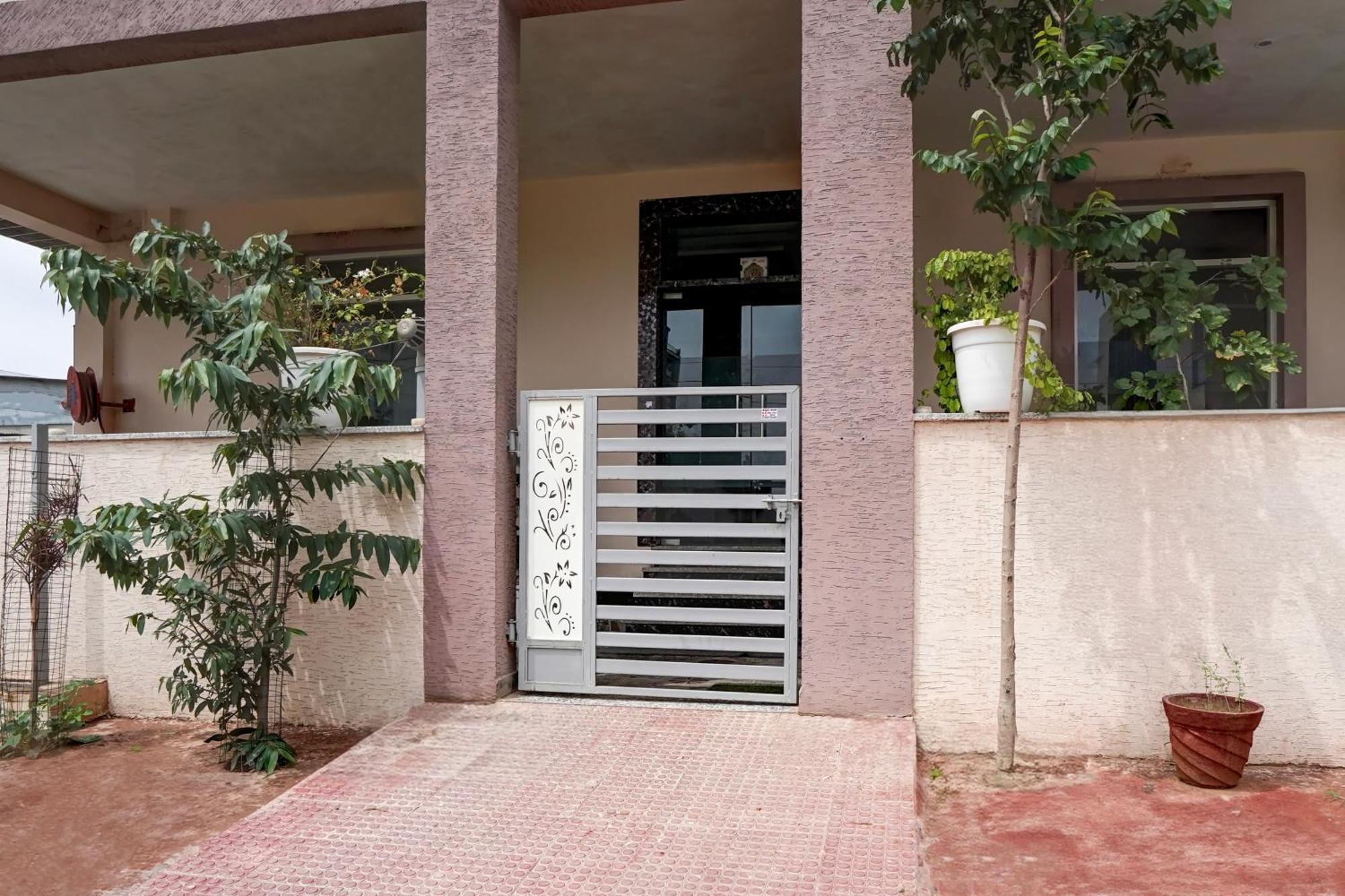 Hotel Townhouse Mansarovar Formerly Palm Tree