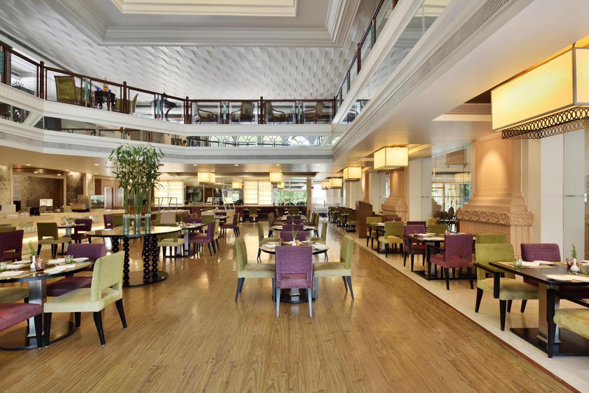 Le Meridien & 5*