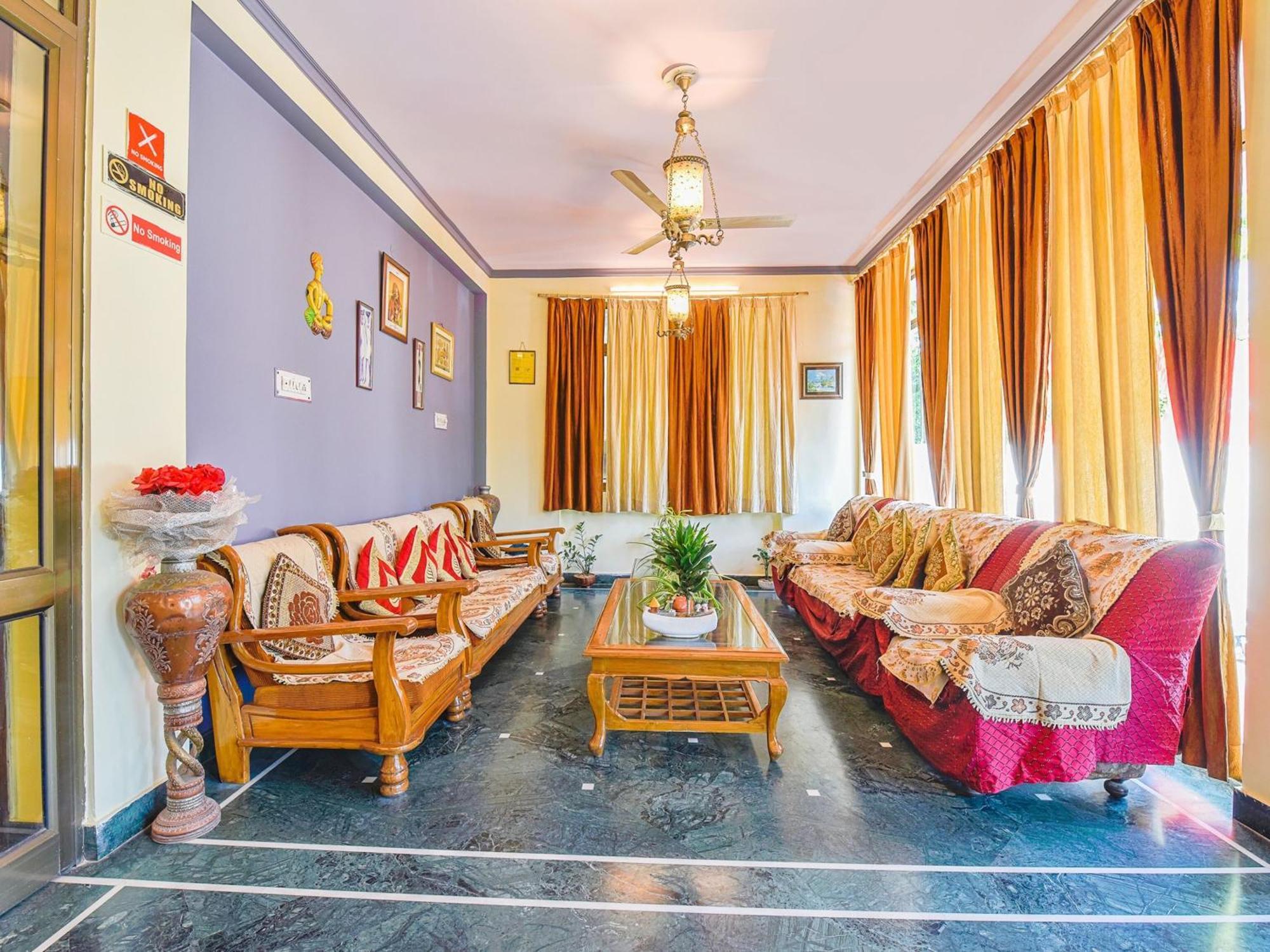 Hotel Collection O Anuja Palace Jaipur