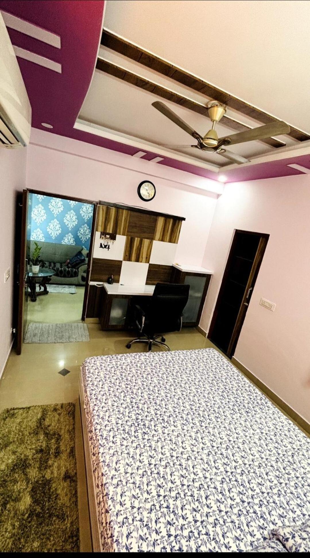 Comfortable Apartment *