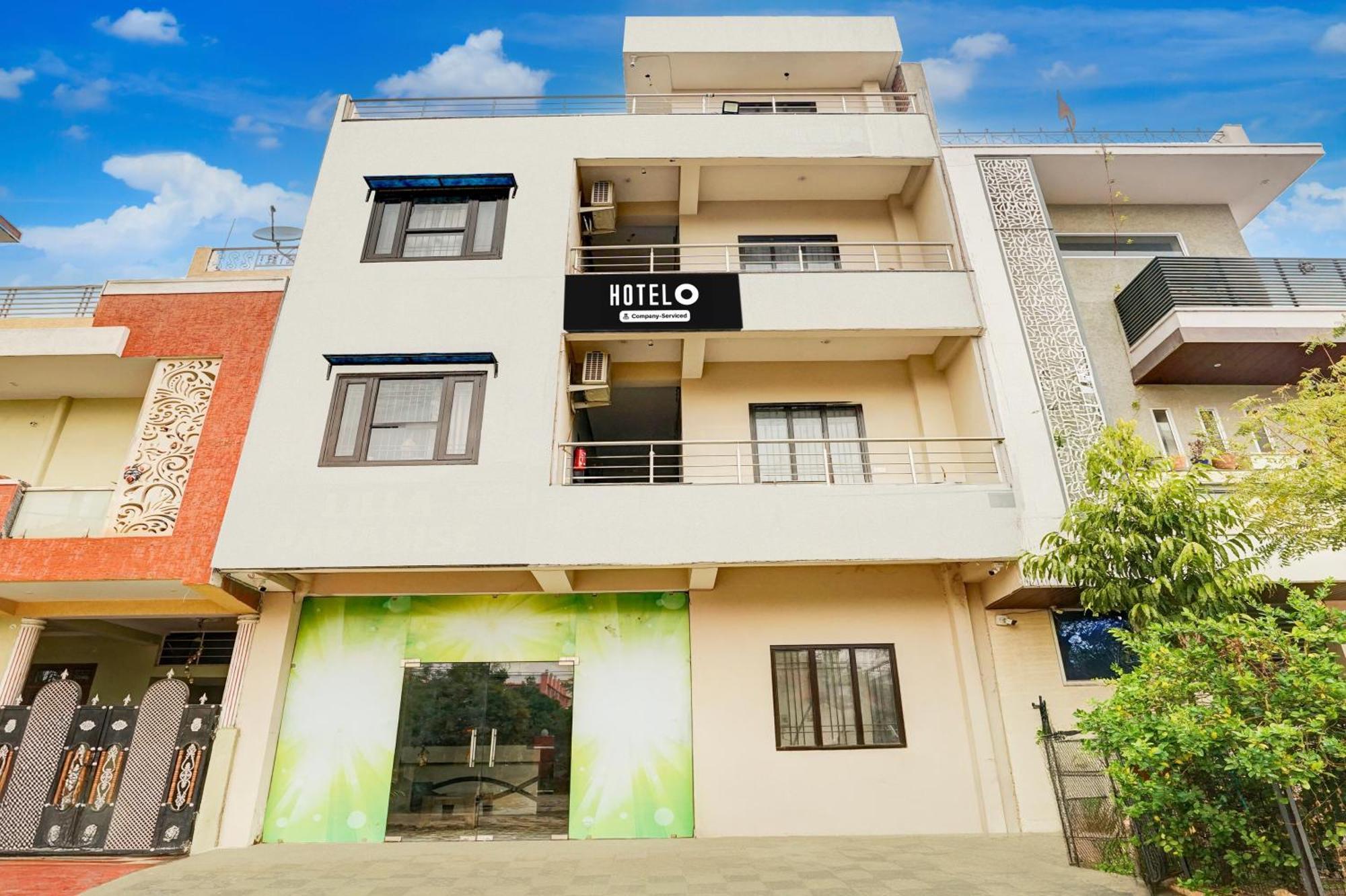 O Sector 17 Road Pratapnagar 3* Jaipur