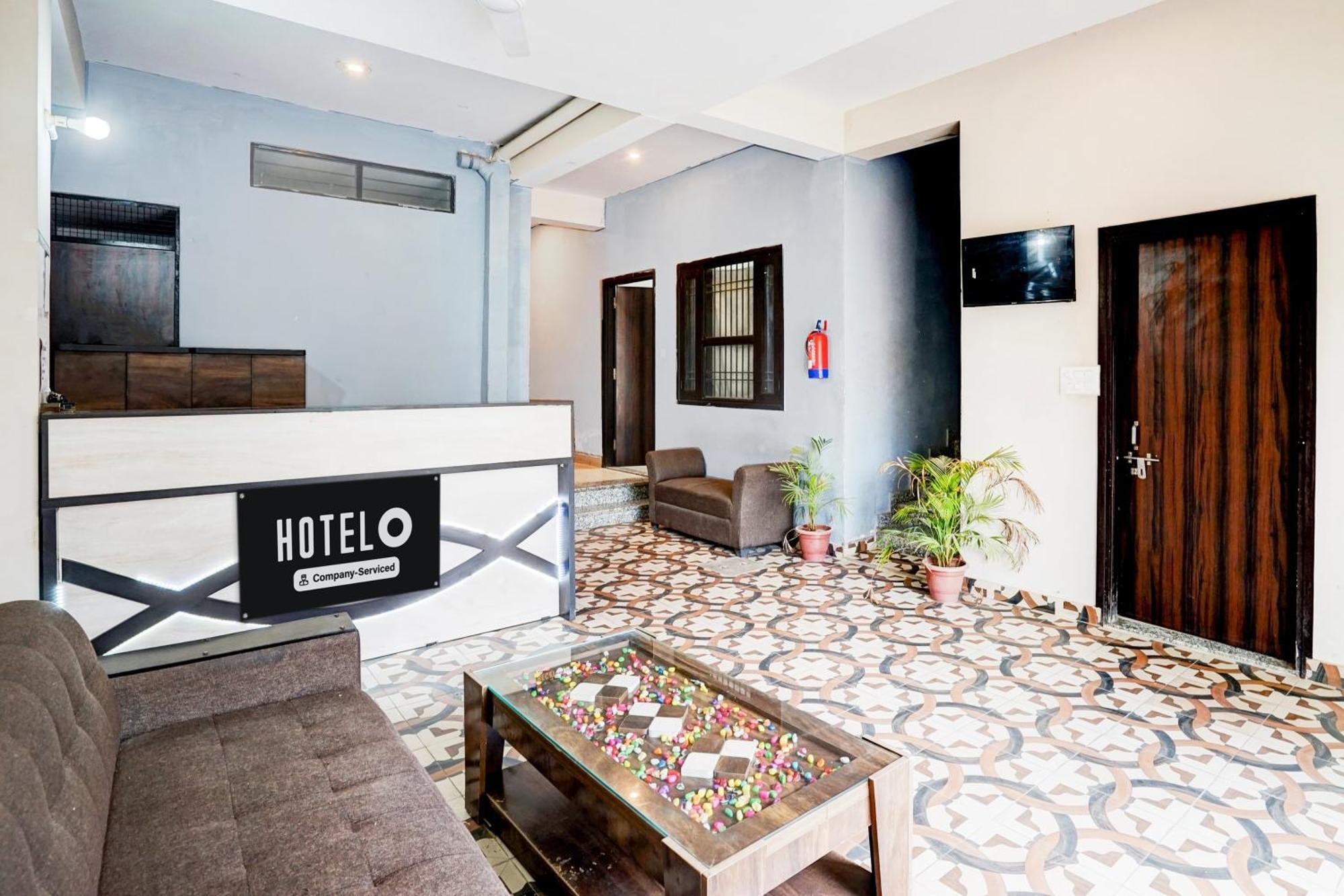 Hotel O Sector 17 Road Pratapnagar