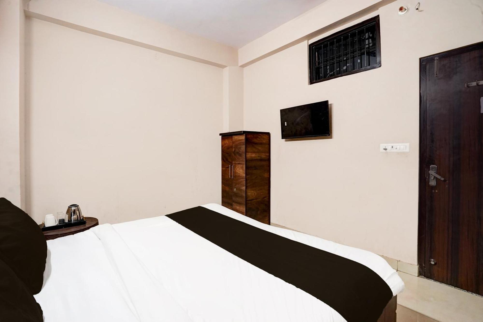 Hotel O Sector 17 Road Pratapnagar Jaipur