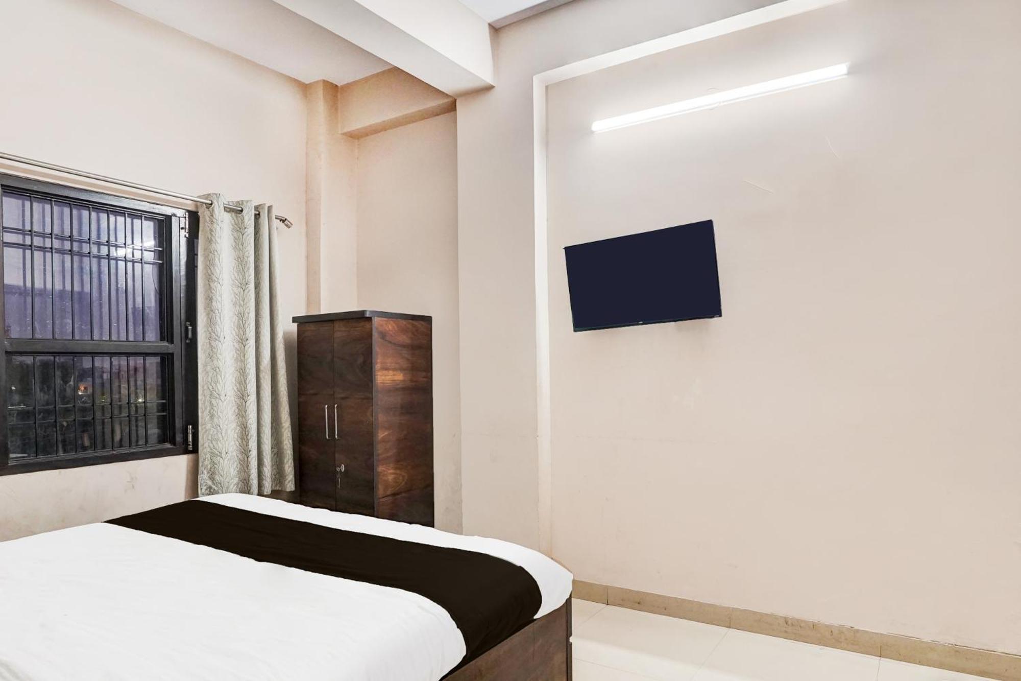 Hotel O Sector 17 Road Pratapnagar